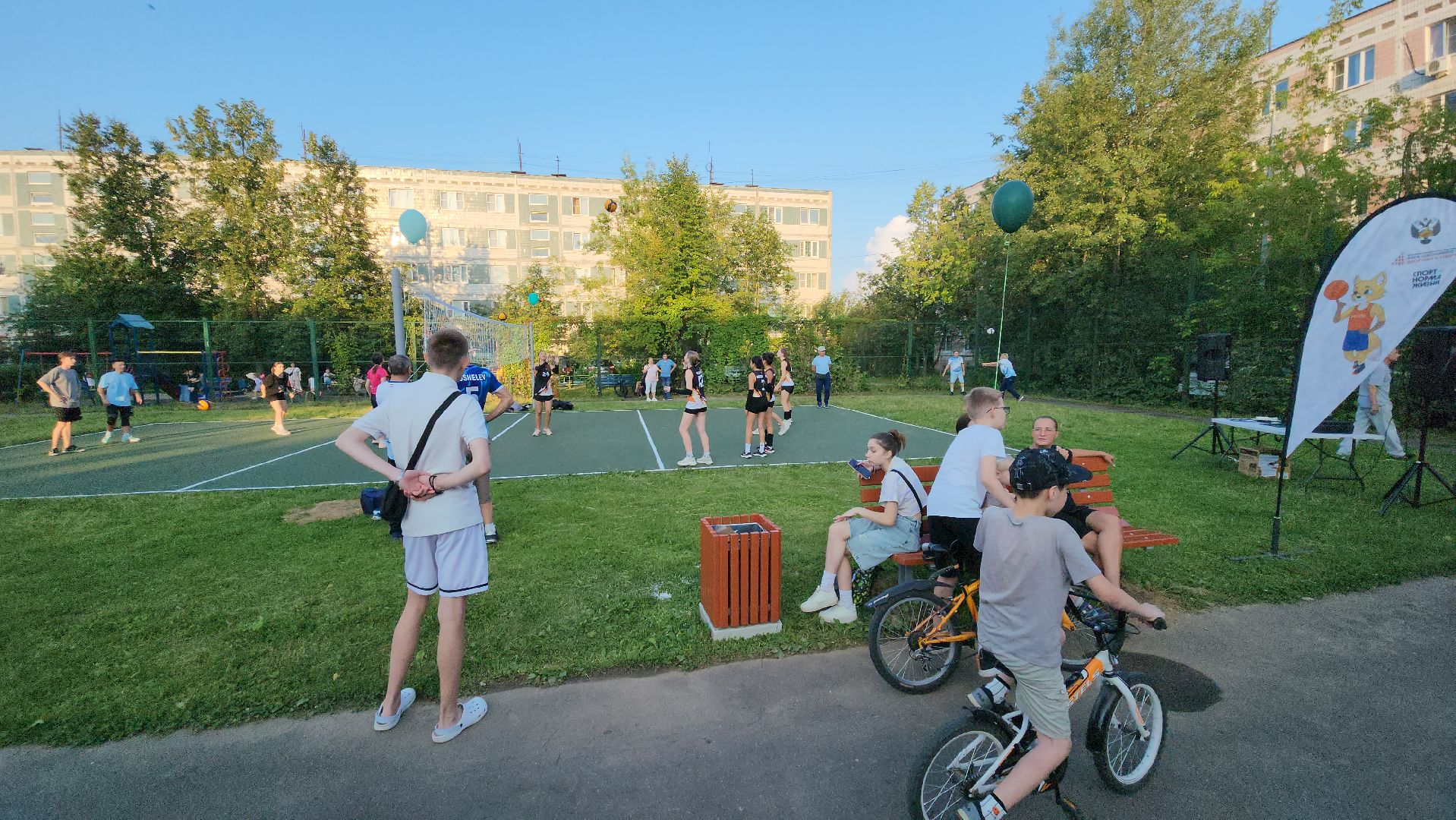 спортивная площадка, Лобня, открытие спортивной площадки,Подарок жителям города ,