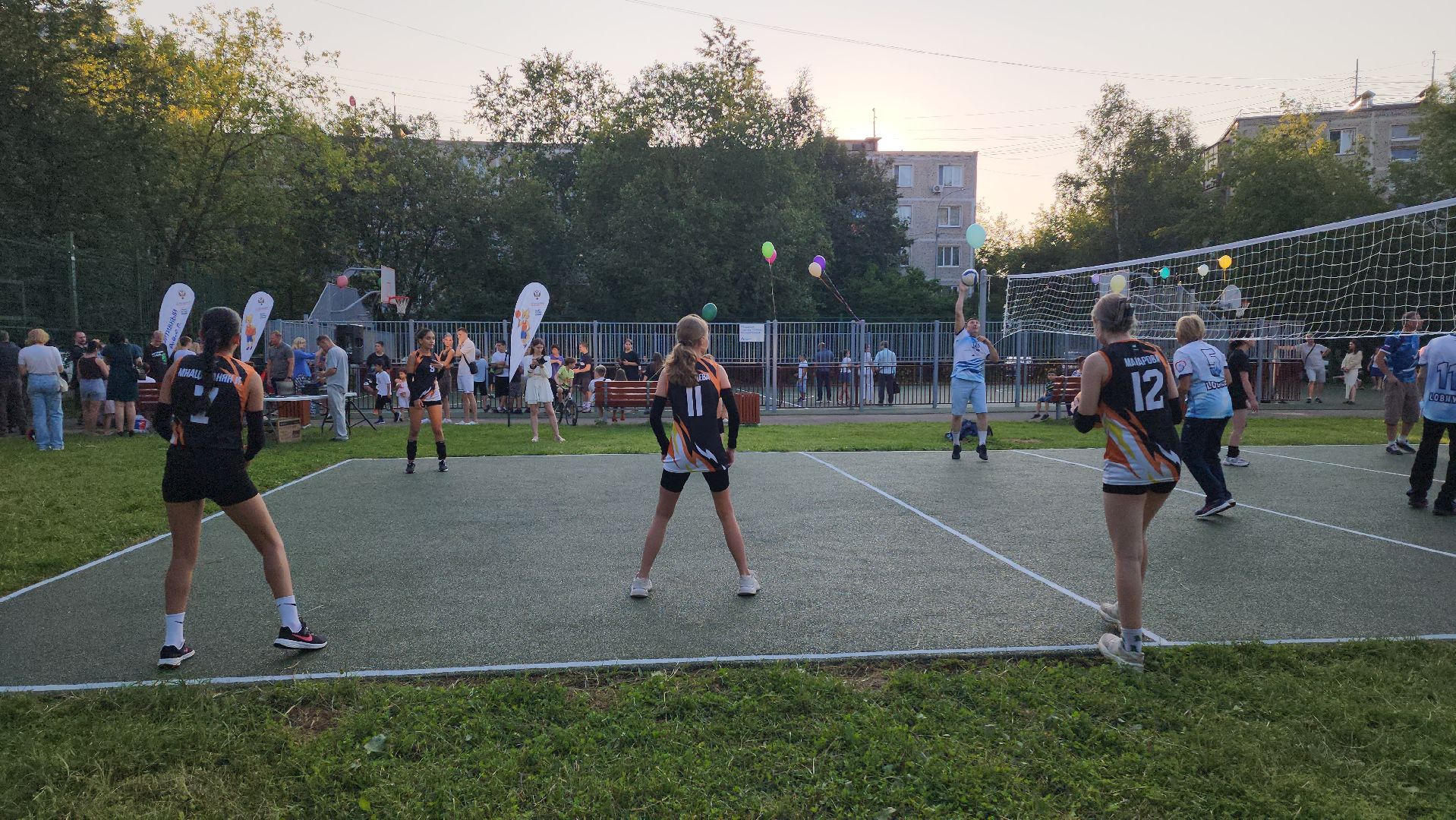 спортивная площадка, Лобня, открытие спортивной площадки,Подарок жителям города ,