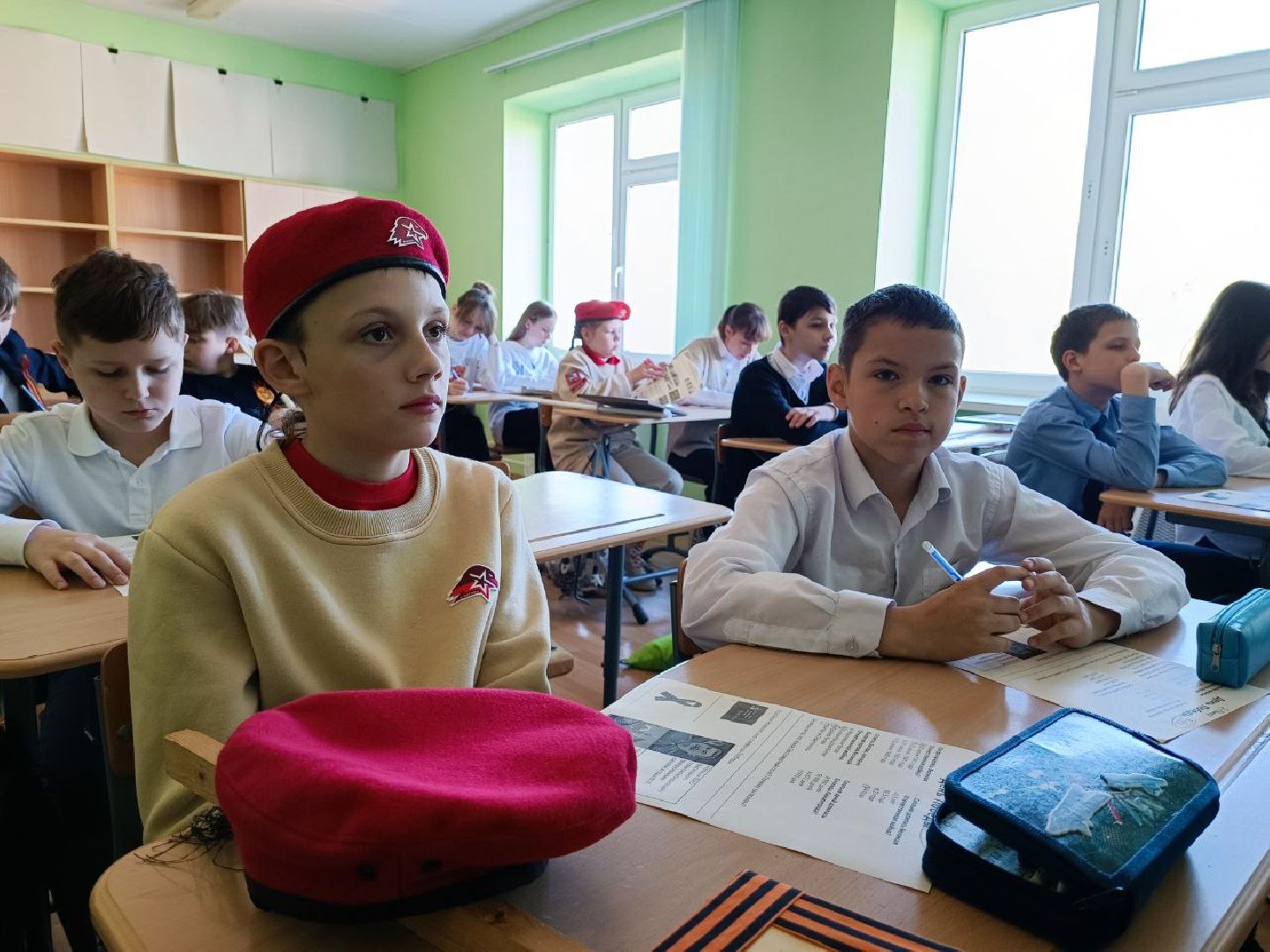 Можайск, Можайский городской округ, Подмосковье, День Победы, герой, ветеран, советский солдат, Бессмертный полк, школьники, шествие, память, урок мужества