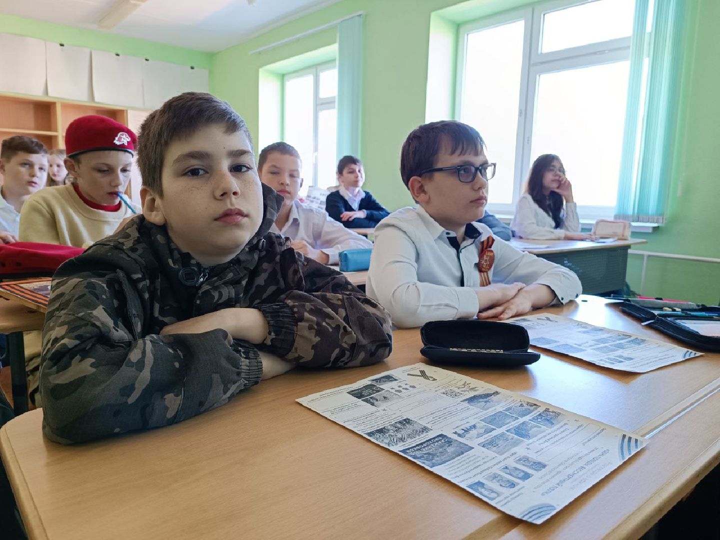 Можайск, Можайский городской округ, Подмосковье, День Победы, герой, ветеран, советский солдат, Бессмертный полк, школьники, шествие, память, урок мужества