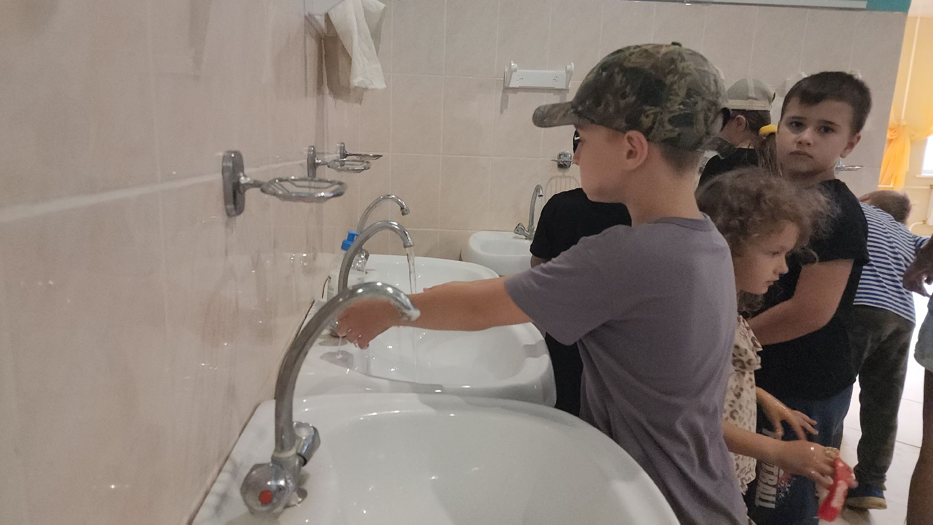 Зарайск, дол осетр,  летние каникулы, смена в лагере, отдых детей,