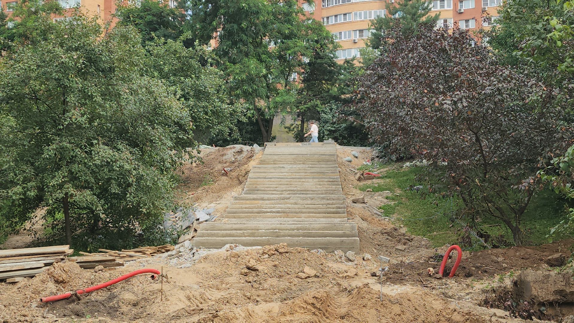 яблоневый сад, красногорск, сквер,