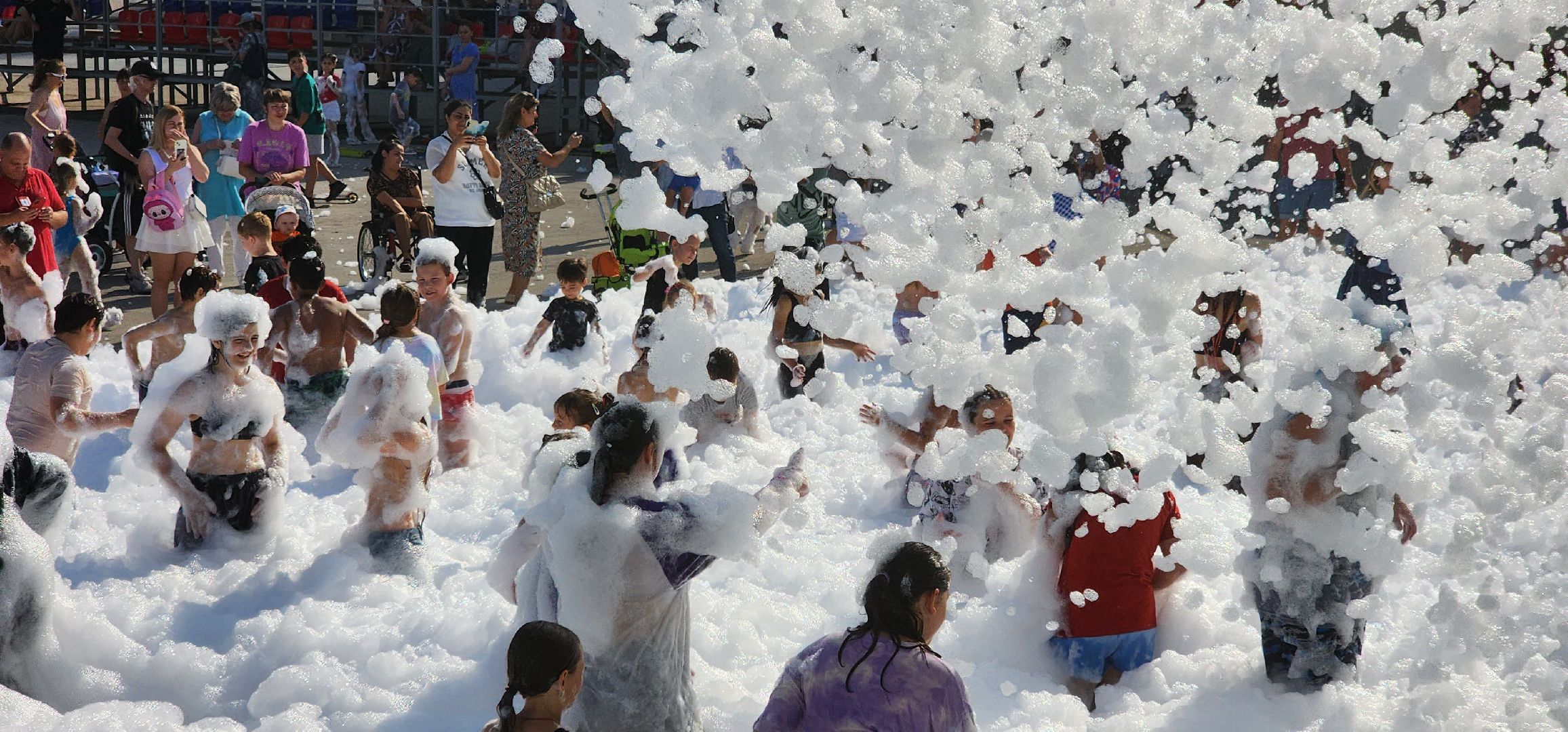 долгопрудный, центральный парк, большая эстрада, пенная вечеринка, дискотека, дети,