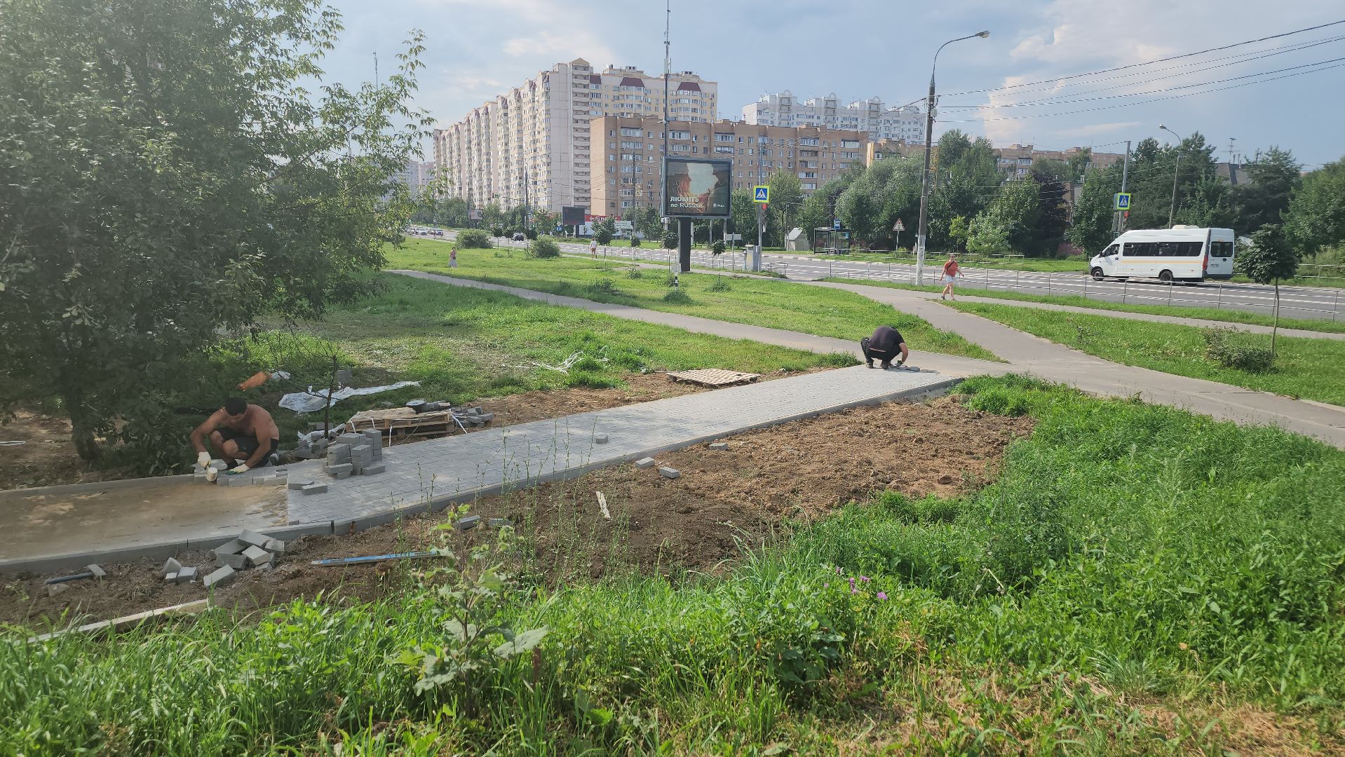 долгопрудный, школа в микрорайоне центральный, новый бульвар, дорожка, плитка, школы,