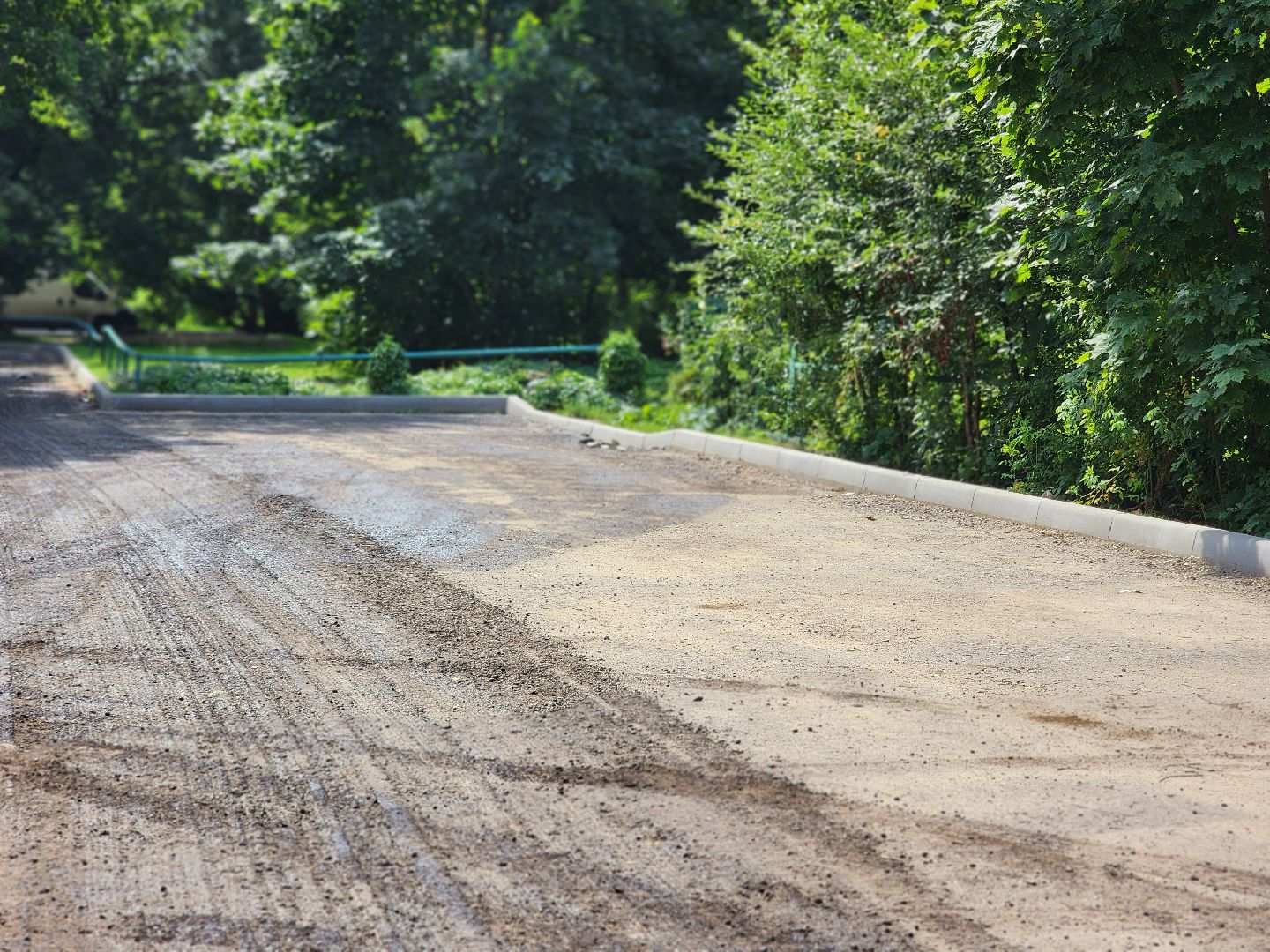 королёв, ремонт дворовой территории , обновленная улица Толстого,