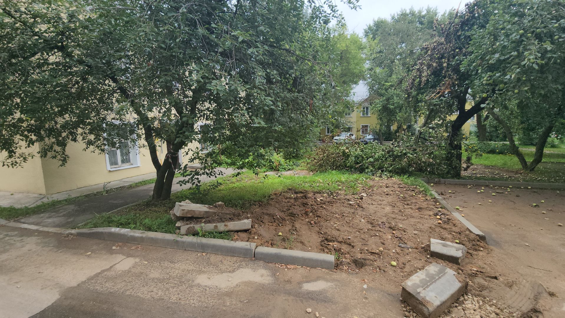 серпухов, улица дзержинского, прорыв трубы,