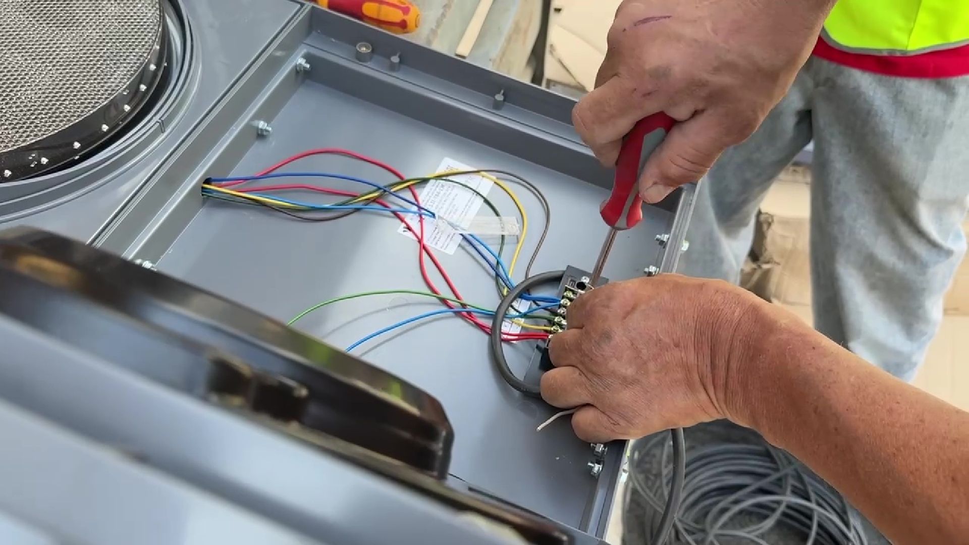 Реутов, сваетофор, движение, пешеходы, автомобилисты, ПДД,