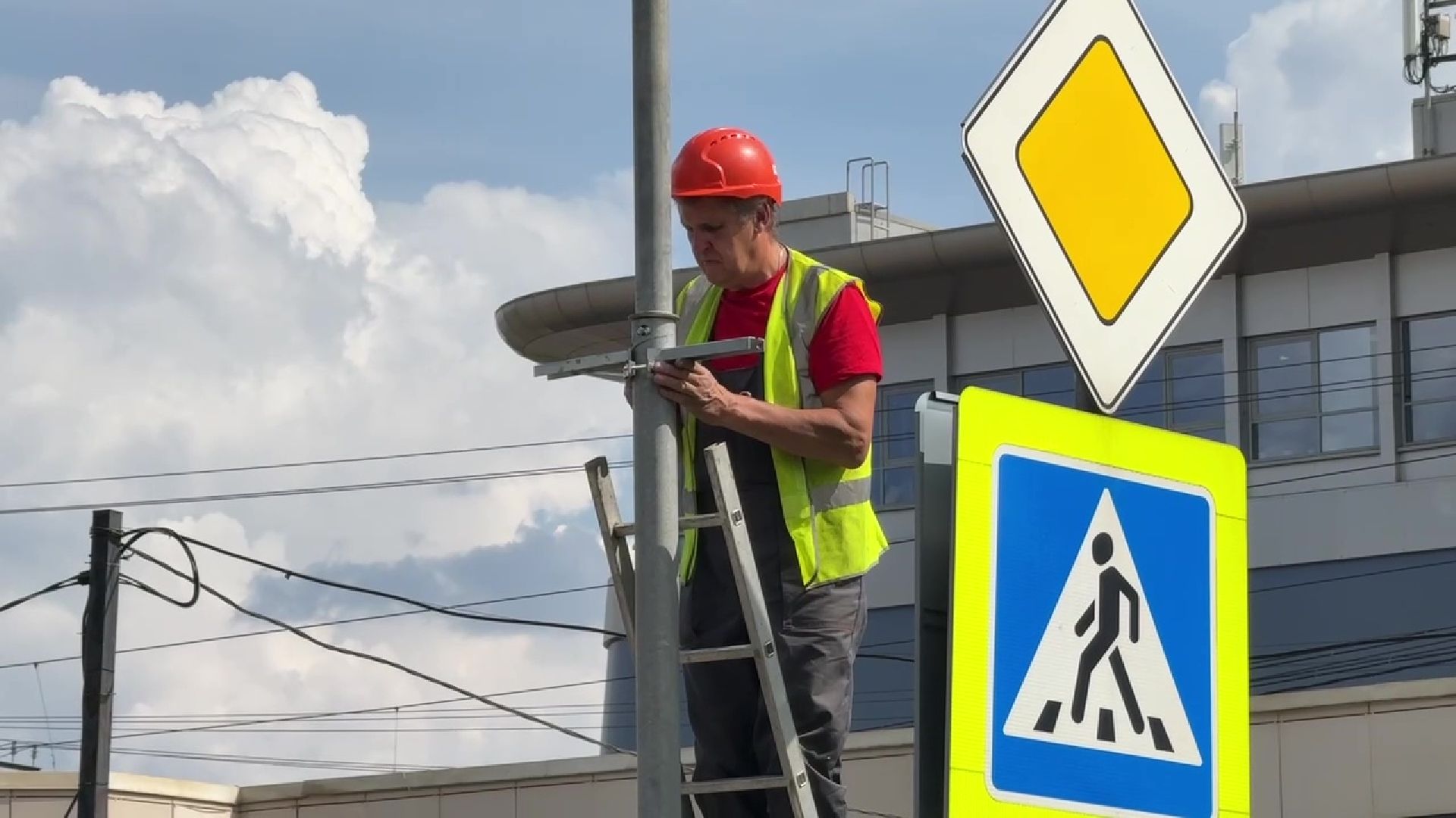 Реутов, сваетофор, движение, пешеходы, автомобилисты, ПДД,