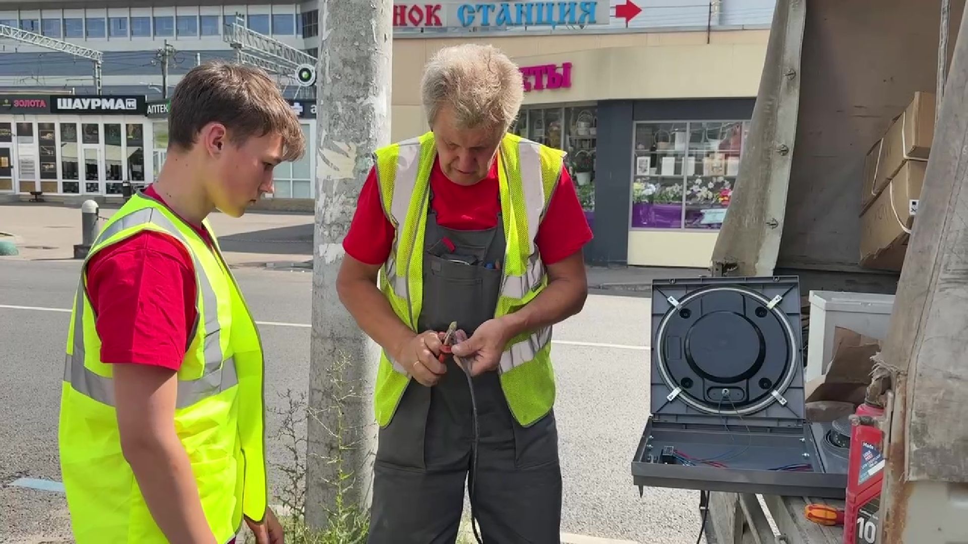 Реутов, сваетофор, движение, пешеходы, автомобилисты, ПДД,