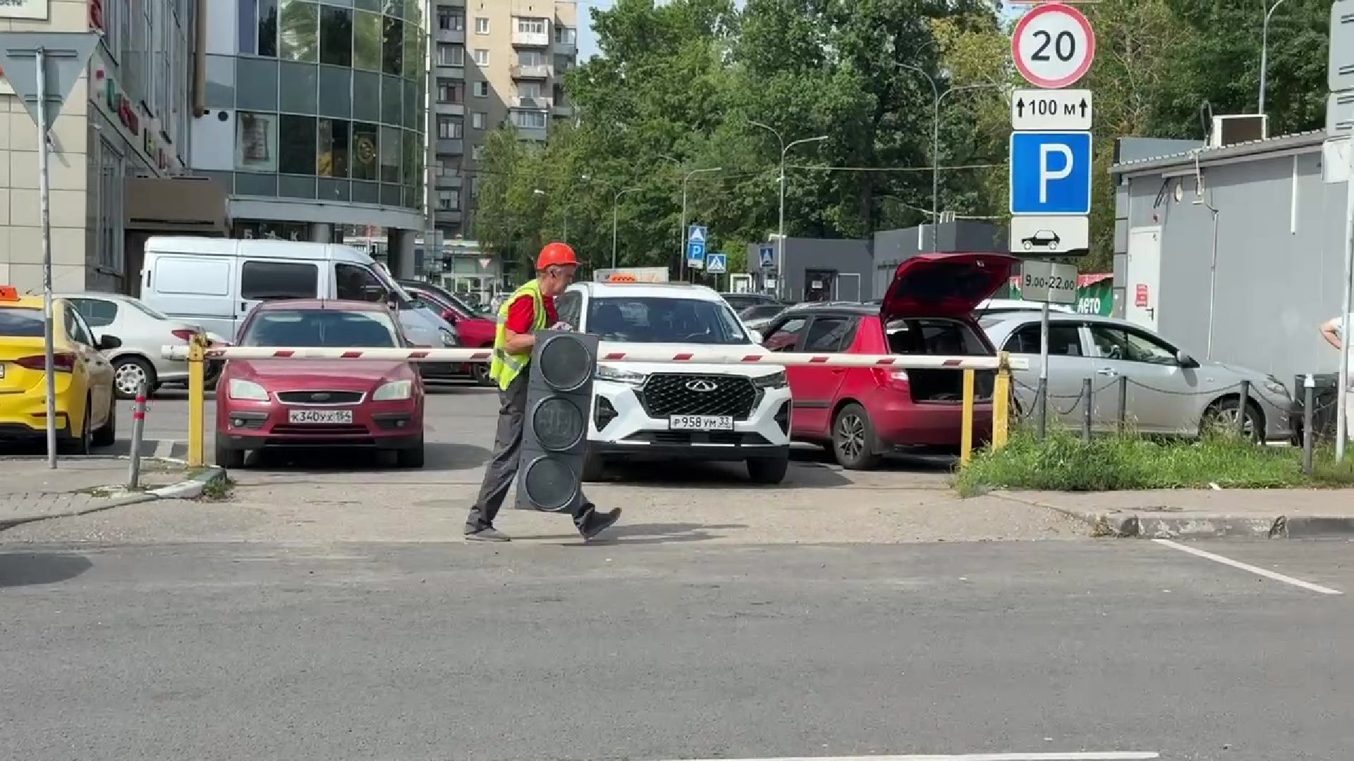 Реутов, сваетофор, движение, пешеходы, автомобилисты, ПДД,