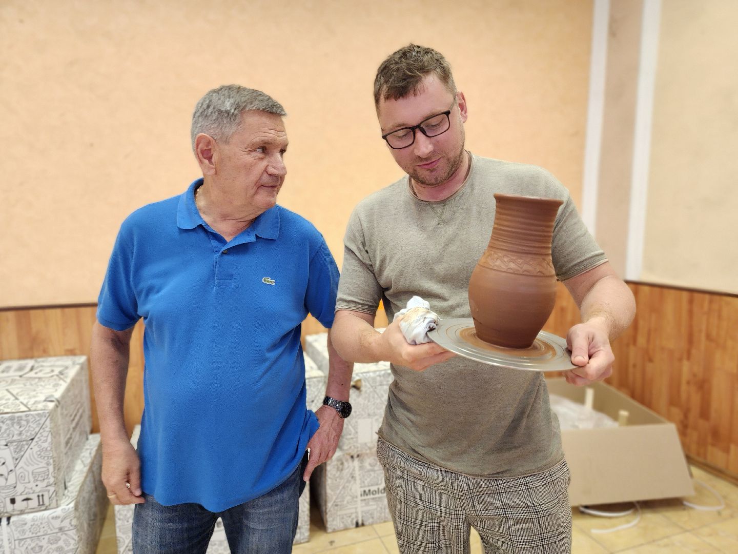 сергиево-посадский городской округ, васильевское, ярыгино, резиденция керамики, посадская усадьба, школа керамики, михаил бывших, гончарная мастерская, гончарное дело, фарфор попова,