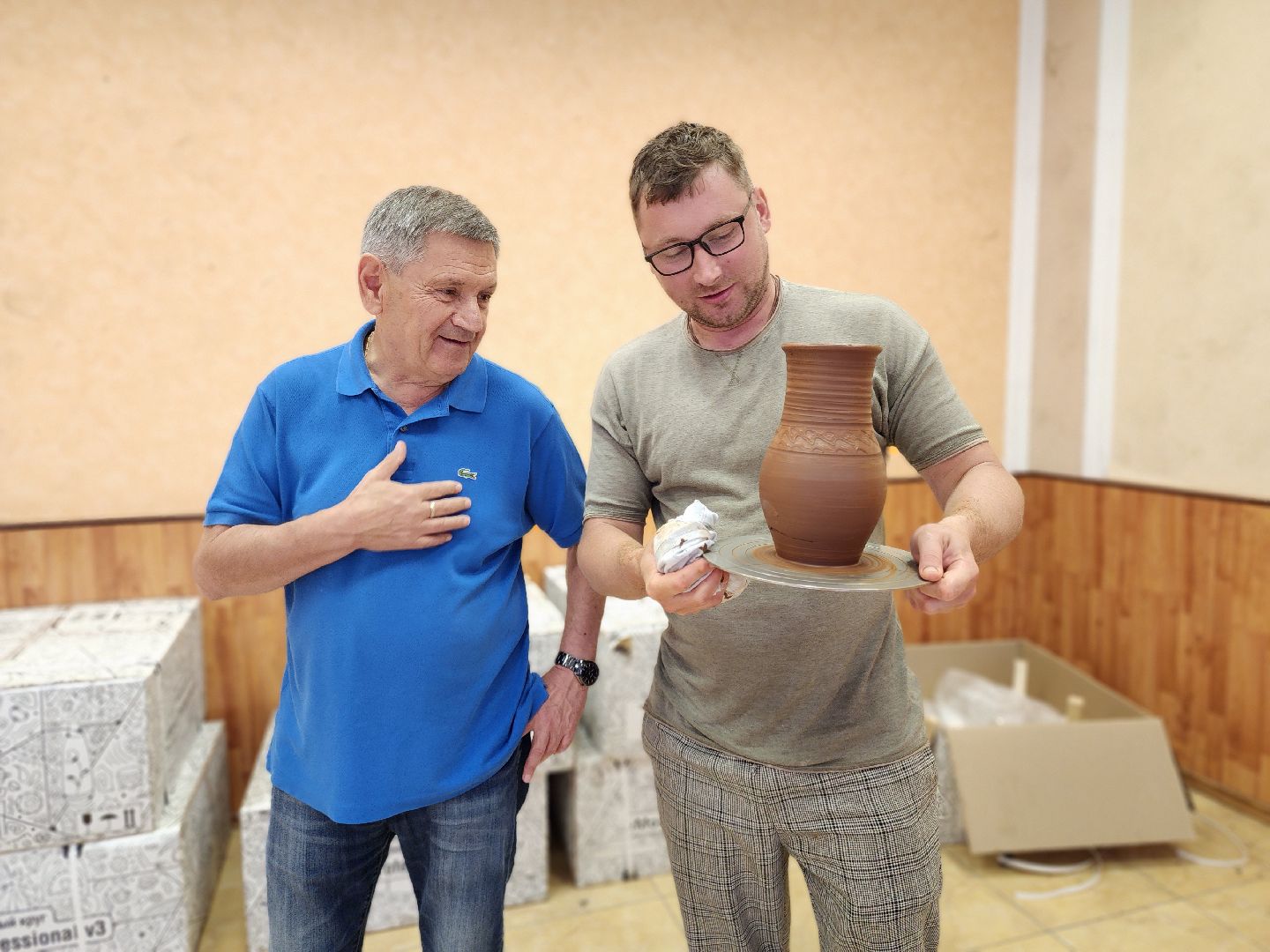 сергиево-посадский городской округ, васильевское, ярыгино, резиденция керамики, посадская усадьба, школа керамики, михаил бывших, гончарная мастерская, гончарное дело, фарфор попова,