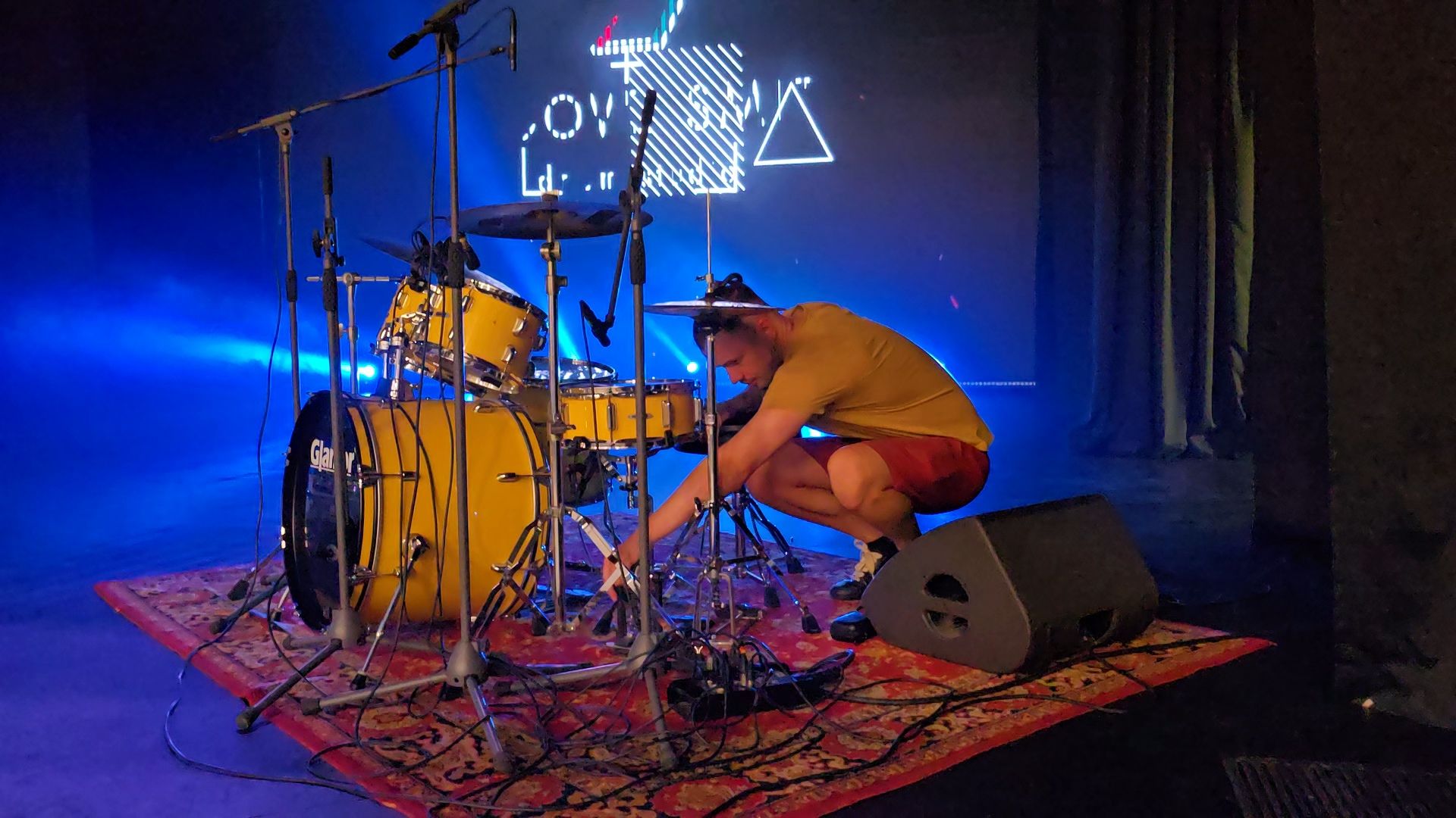 Коломна, концерт, игра на барабанах,