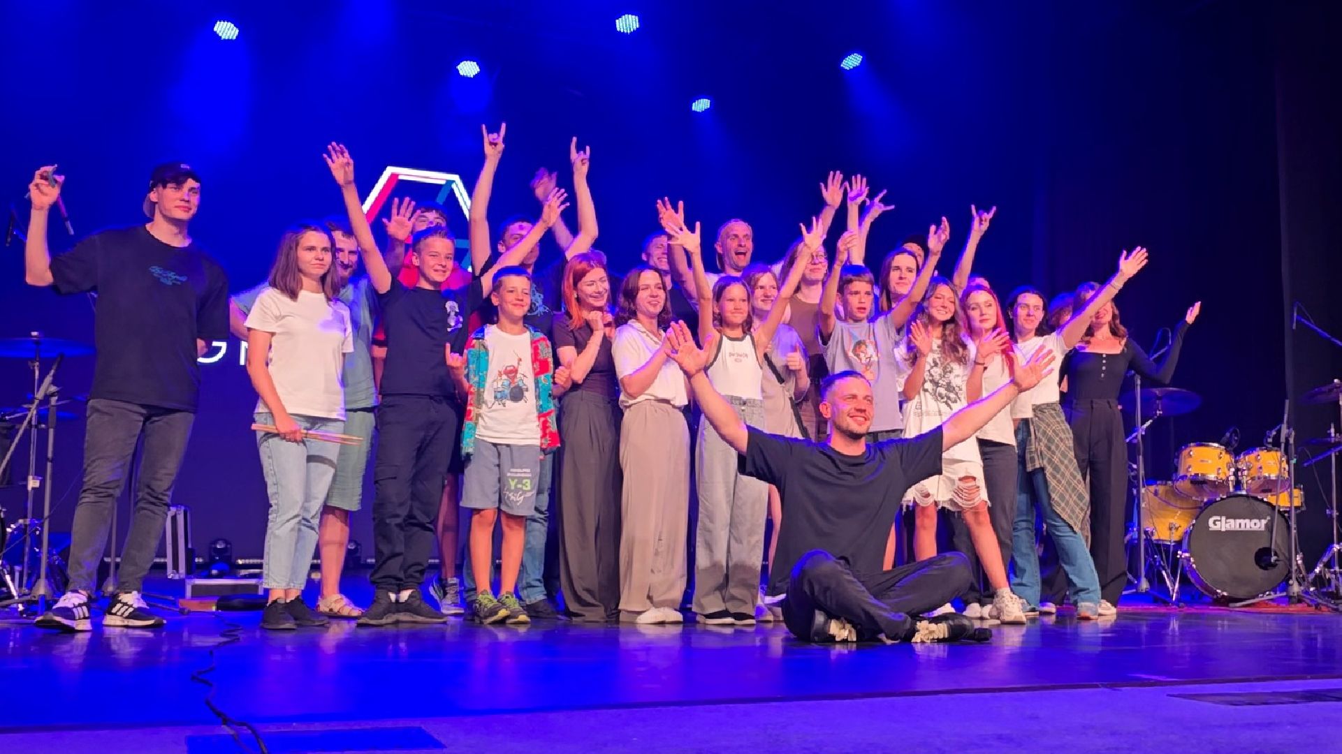 Коломна, концерт, игра на барабанах,