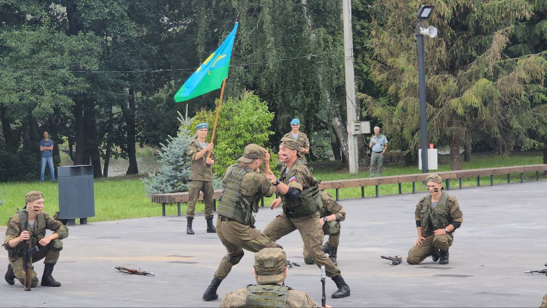 ЛУХОВИЦЫ, ДЕНЬ ВДВ,