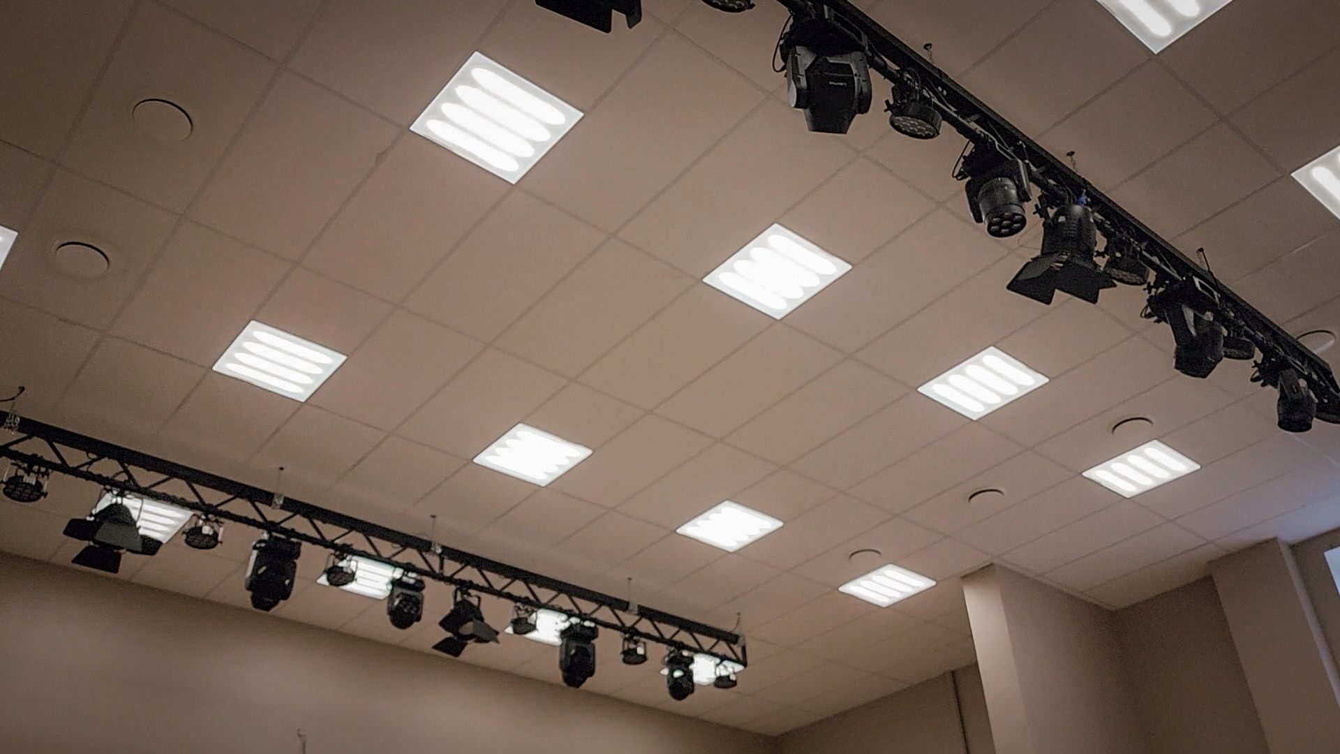 бронницы, детская школа искусств бронницы, капитальный ремонт детской школы искусств ,