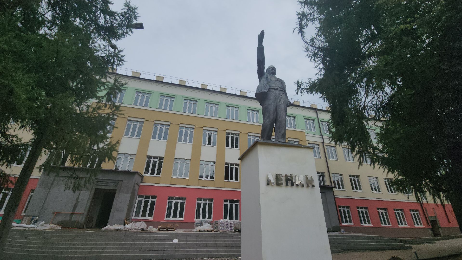 серпухов, школа 1, капитальный ремонт школы, депутат мособлдумы, улица советская,