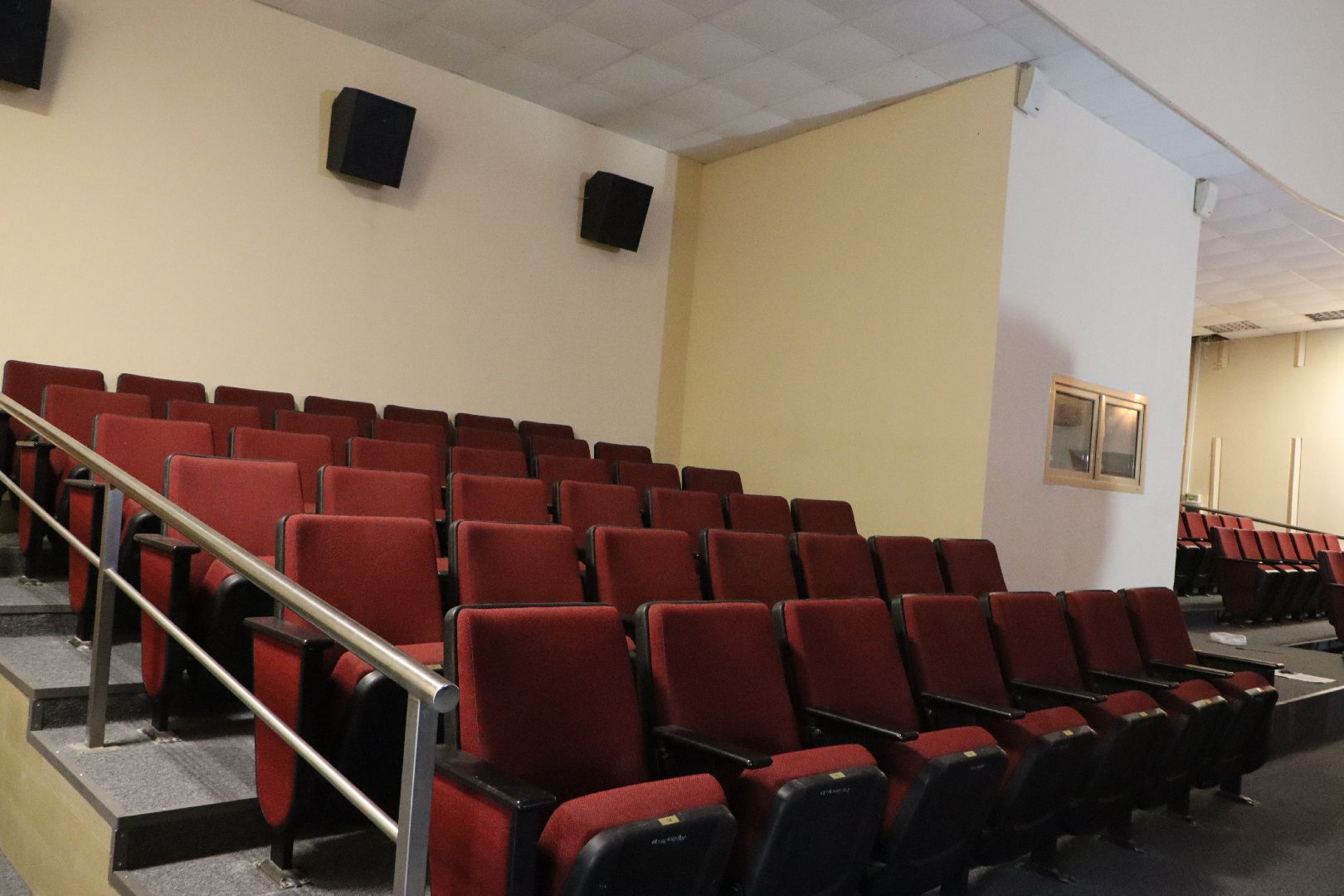 серебряные пруды, кинотеатр в серебряных прудах,цдк серебряных прудов,