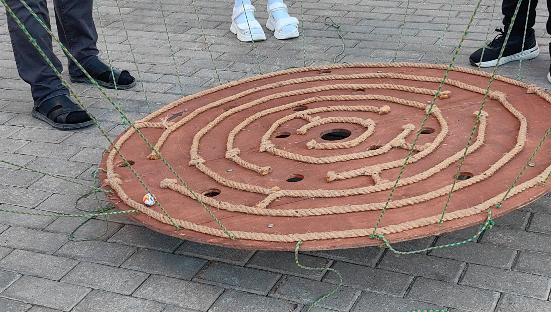 жилой комплекс, дом, семья, квест, девиз,