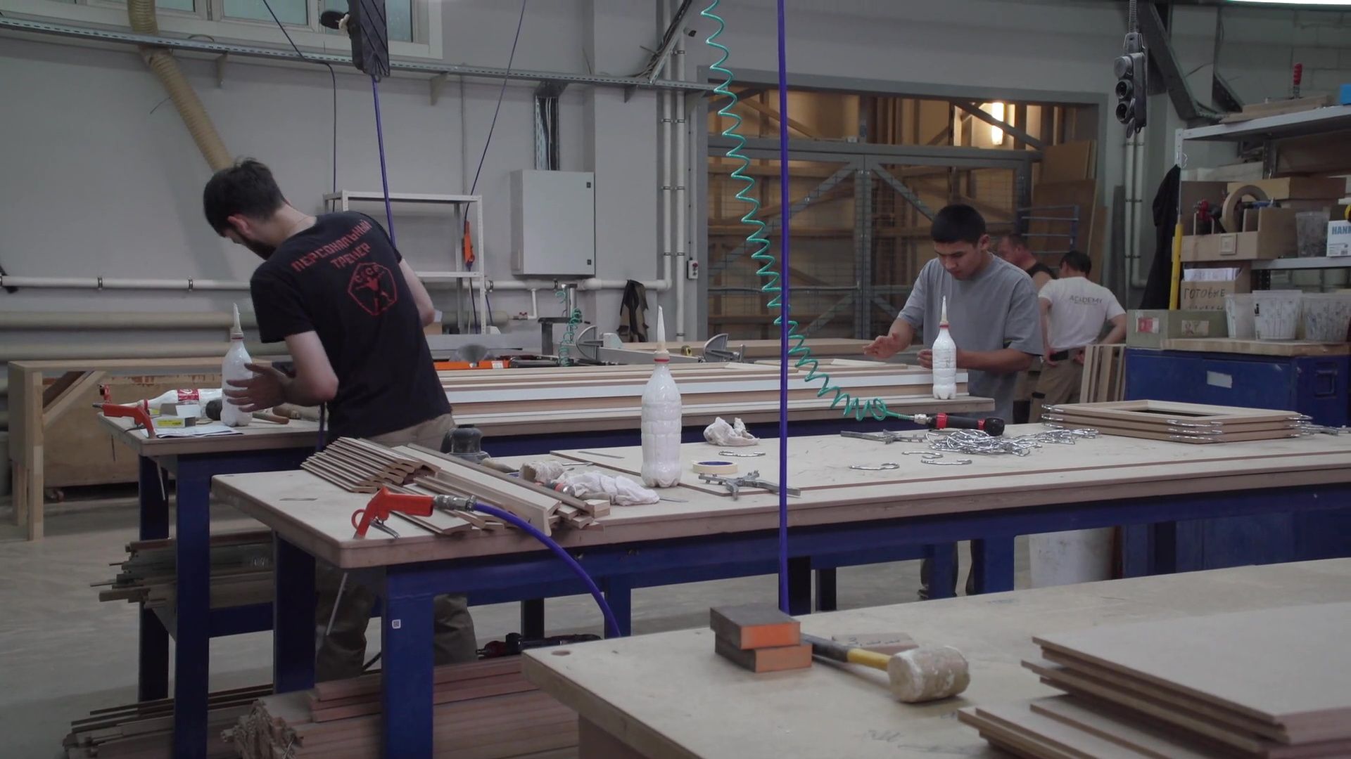 Реутов, экономика, производство дверей, СВО, помощь ветеранам СВО,