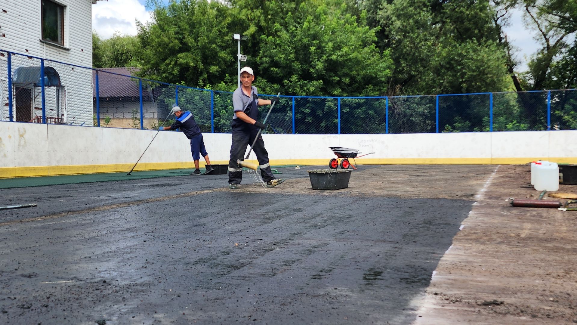 замена покрытия, благоустройсво, спорт, спорт - это жизнь, дети, досуг, спортплощадка, спортивная площадка, кроссфит, футбол, хоккей, хоккейная коробка ,