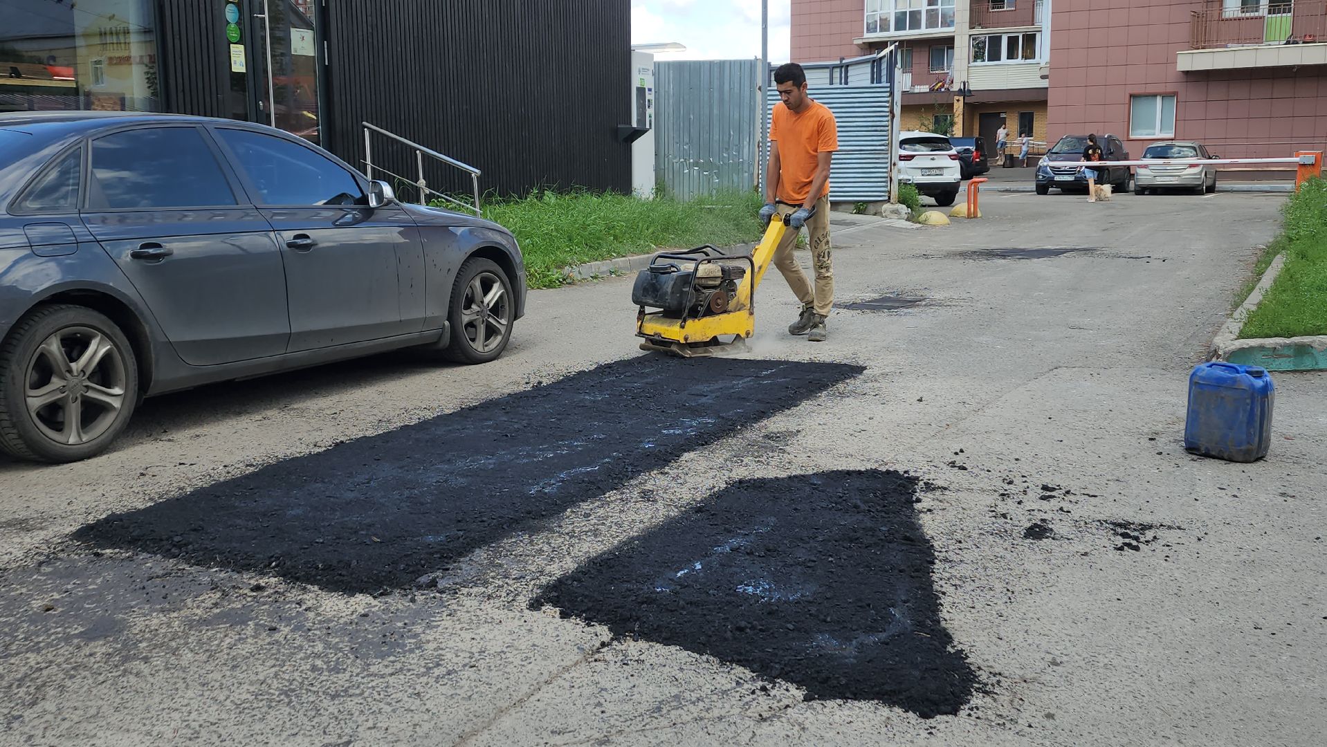 вертикалки, ивантеевка, жкх, дорожный ремонт, ямочный ремонт, асфальтовая крошка, асфальтовое покрытие, коммунальная служба,