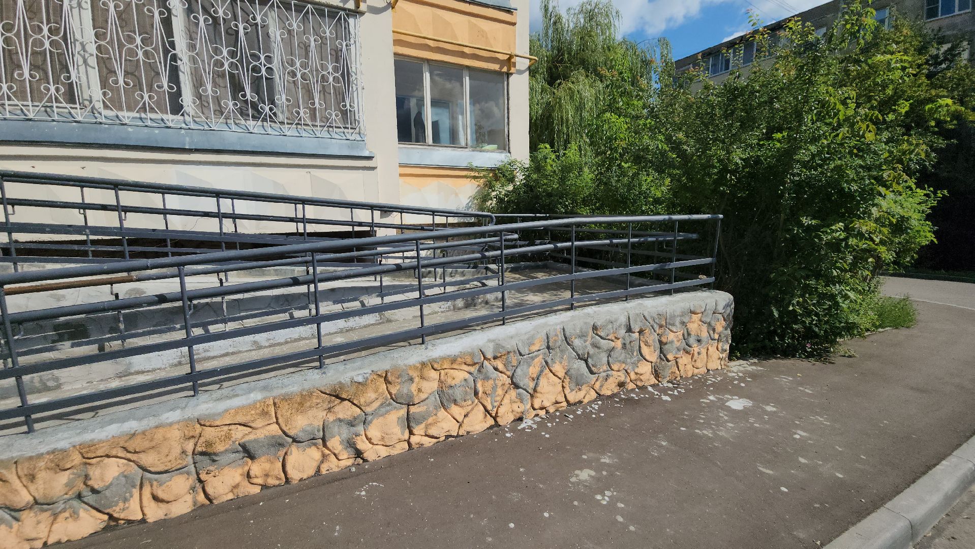 серпухов, ук добрый дом, ремонт пандусов, управляющая компания, жкх в серпухове, улица ворошилова,