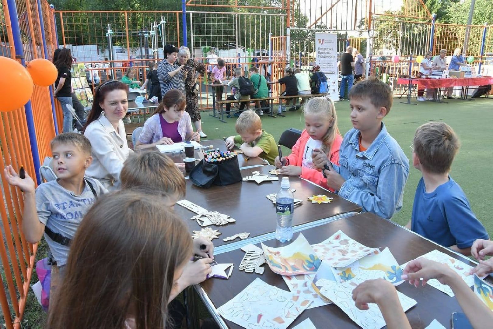 праздник двора, власиха березка, улица южная власиха, год защитника отечества, собери ребёнка в школу,