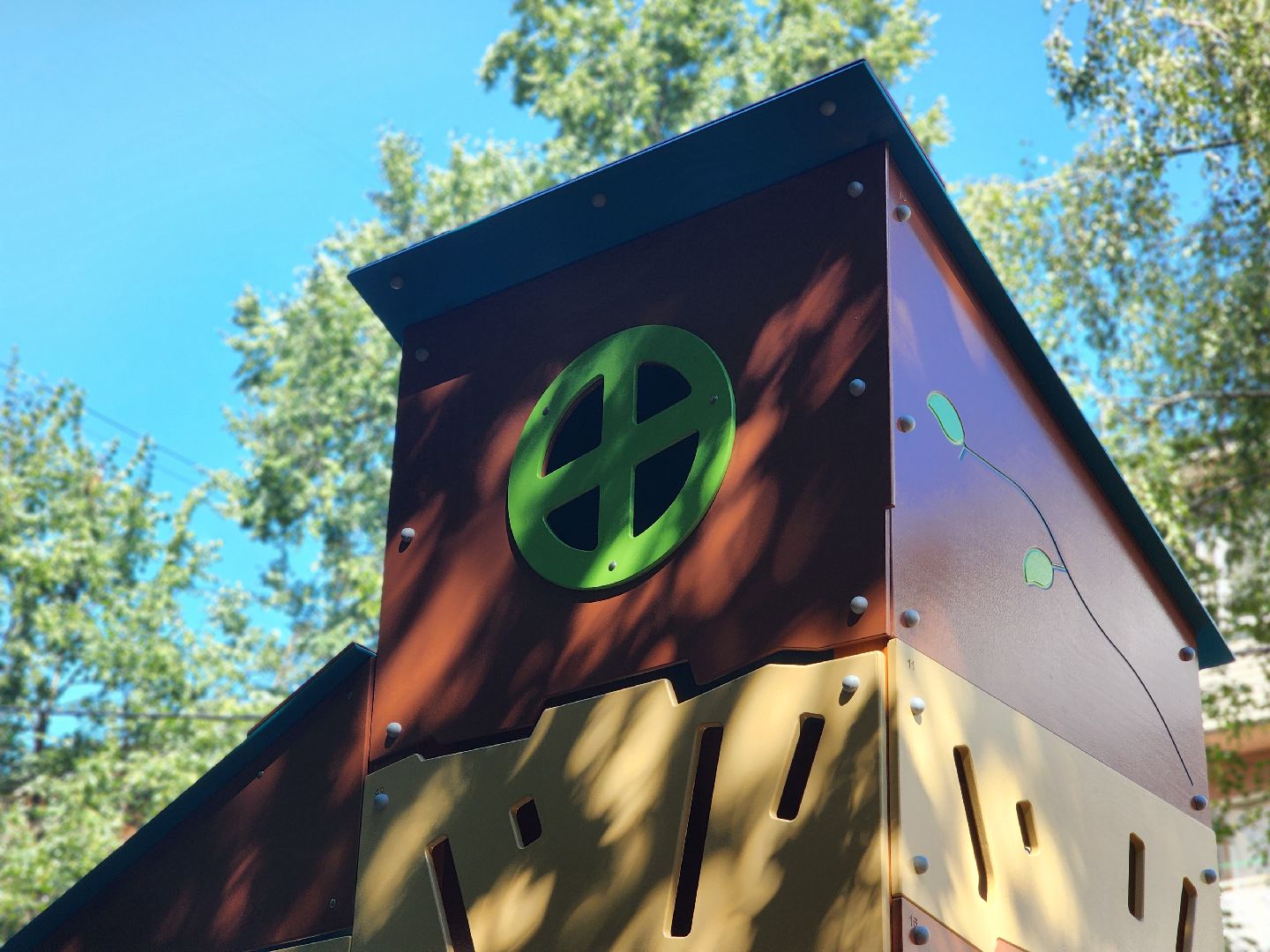 королёв, обновленная детская площадка, площадки на тему космоса,