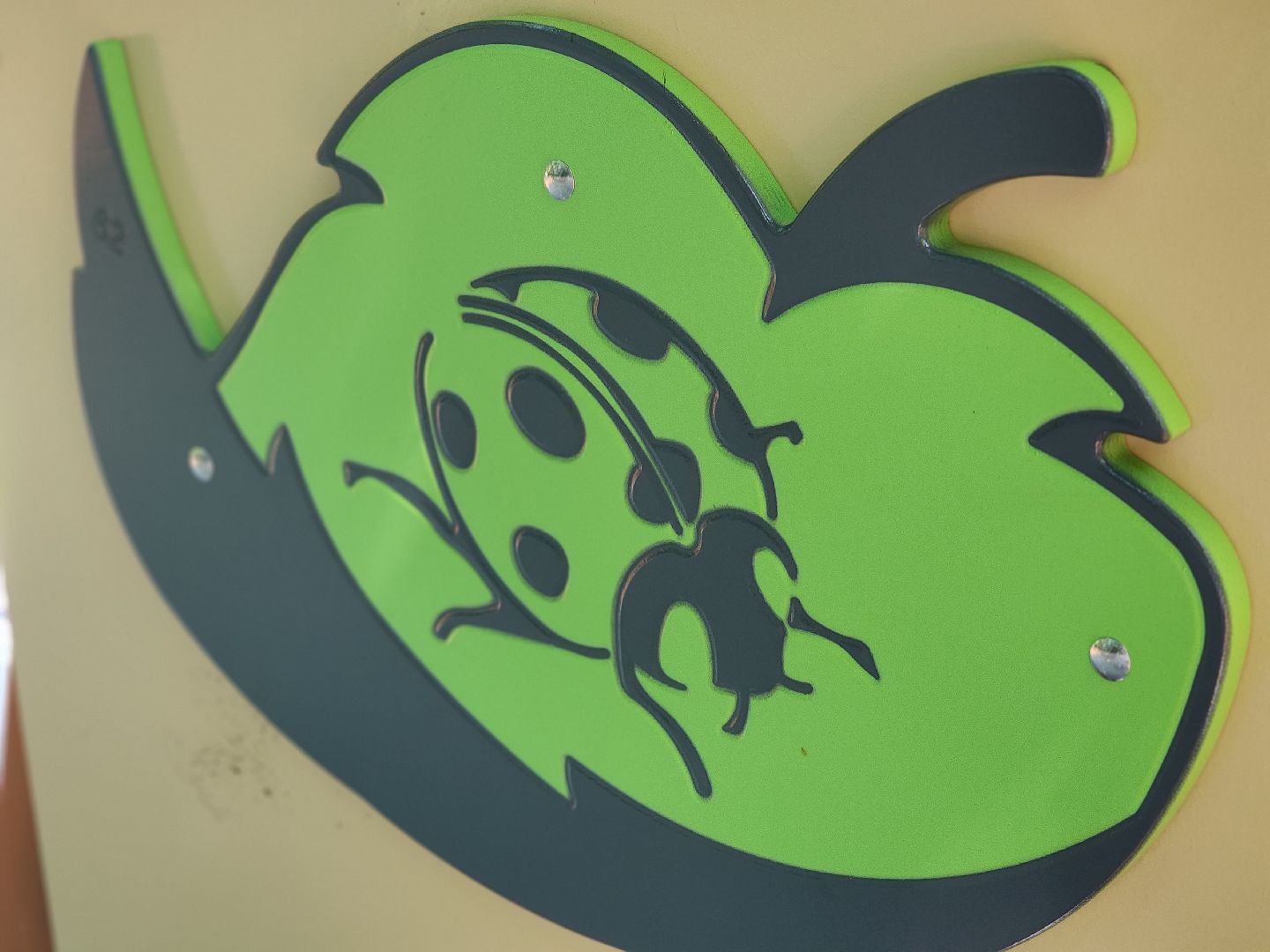 королёв, обновленная детская площадка, площадки на тему космоса,