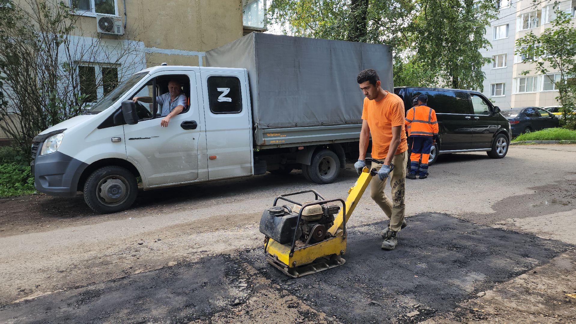 вертикалки, ивантеевка, проезд, ямочный ремонт, жители, ремонт асфальтового покрытия,благоустройство,