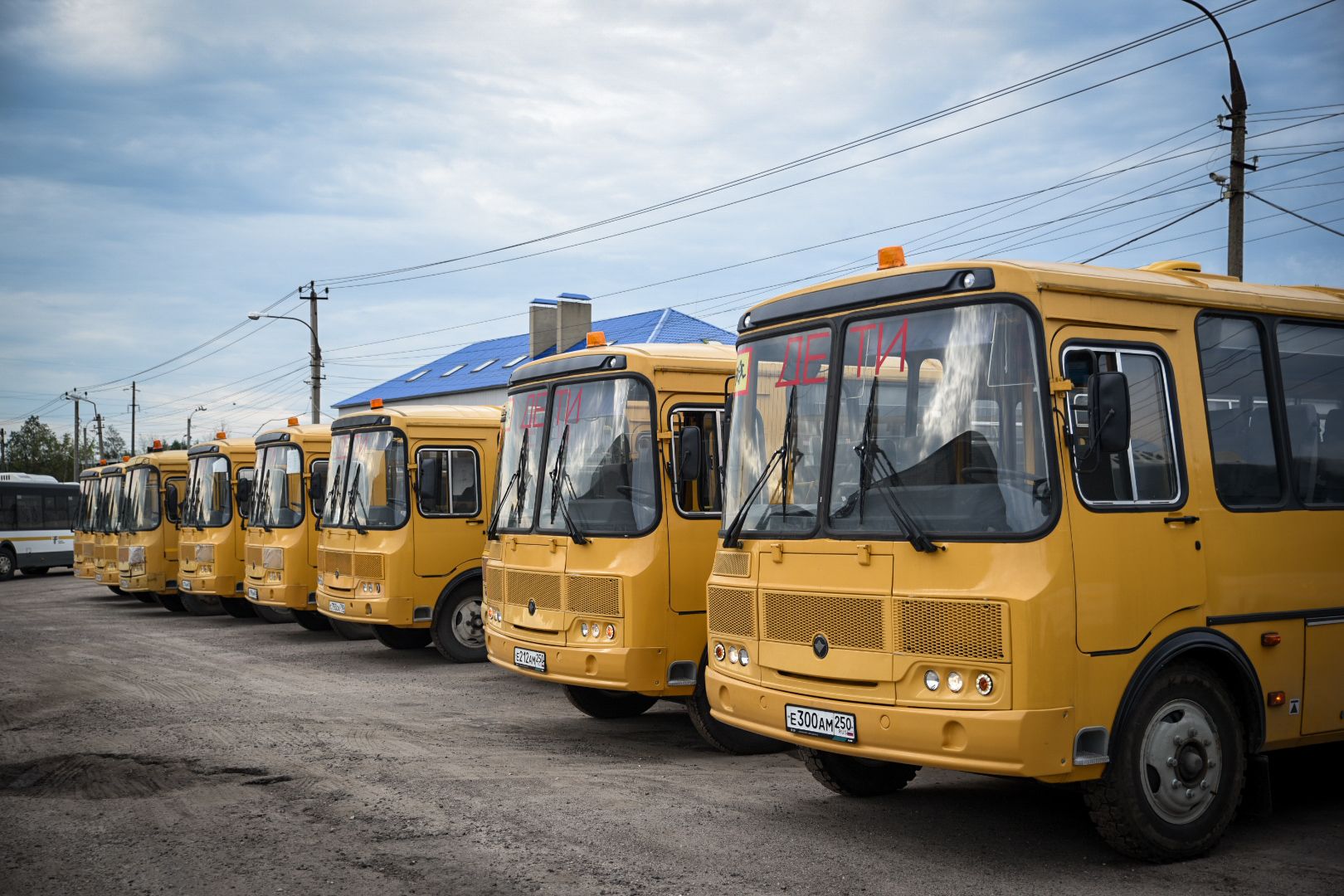 школьные автобусы , подготовка школьных автобусов к новому учебному году ,  раменский округ, никитская школа,
