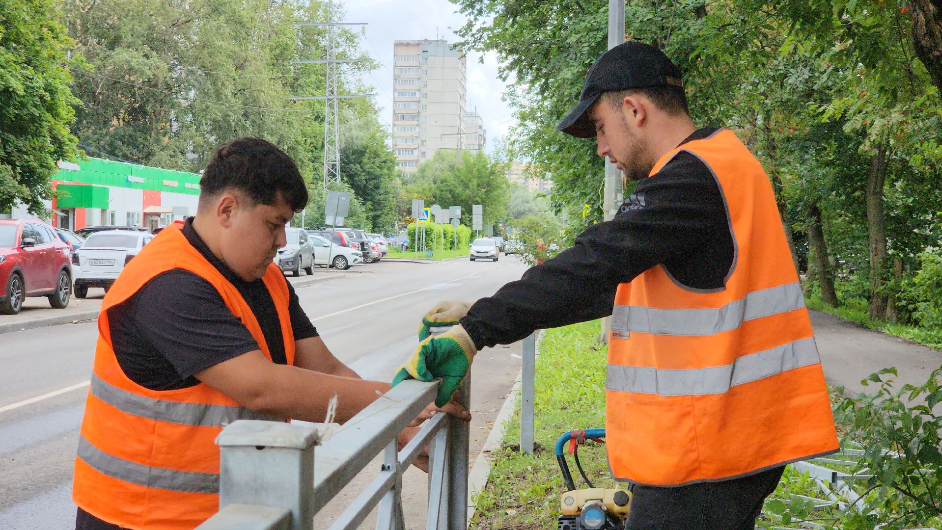 безопасное движение, дорожные знаки, дорожные ограждения, Лобня , Школа,