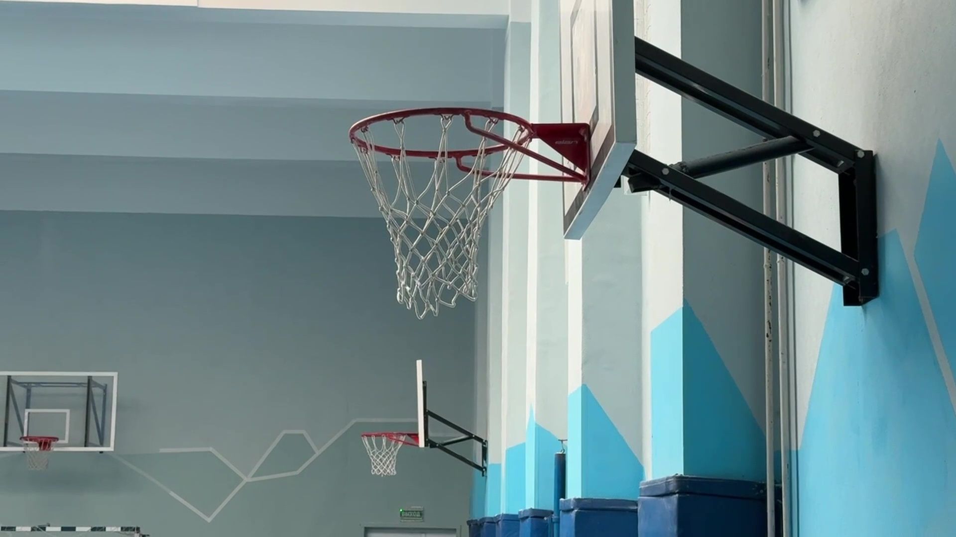 Реутов, образование, спортзал, ремонт, покраска, обои,