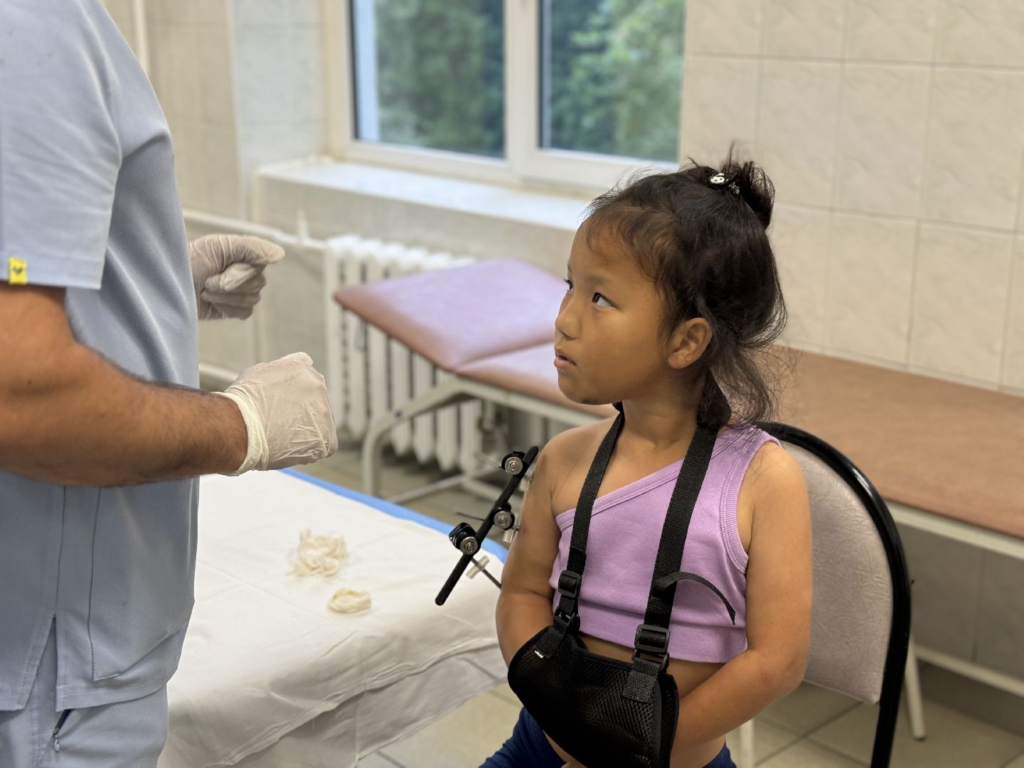 врачи спасли , видновская клиническая больница, перелом руки, врач травматолог-ортопед,