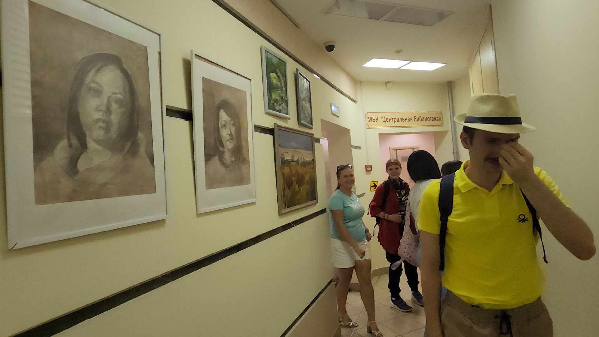 вертикалки, художественная выставка, пушкино, педагог-художник, живопись, графика, портрет, пейзаж, экспозиция,