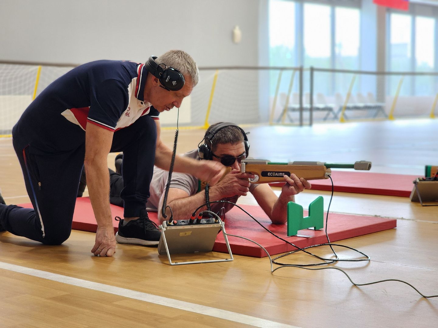 сергиев посад, сергиево-посадский городской округ,  центр мещерякова, биатлон для слепых, паралимпийский спорт, электронная винтовка, Тренировка для участников СВО, биатлонный комплекс, паралимпийский биатлон, реабилитация участников сво,