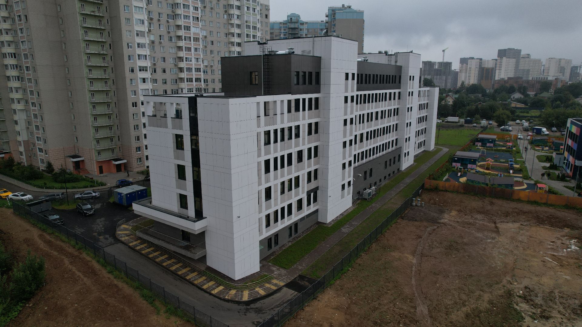 видео с коптера, поликлиника в видном, новая поликлиника, медицина видное,