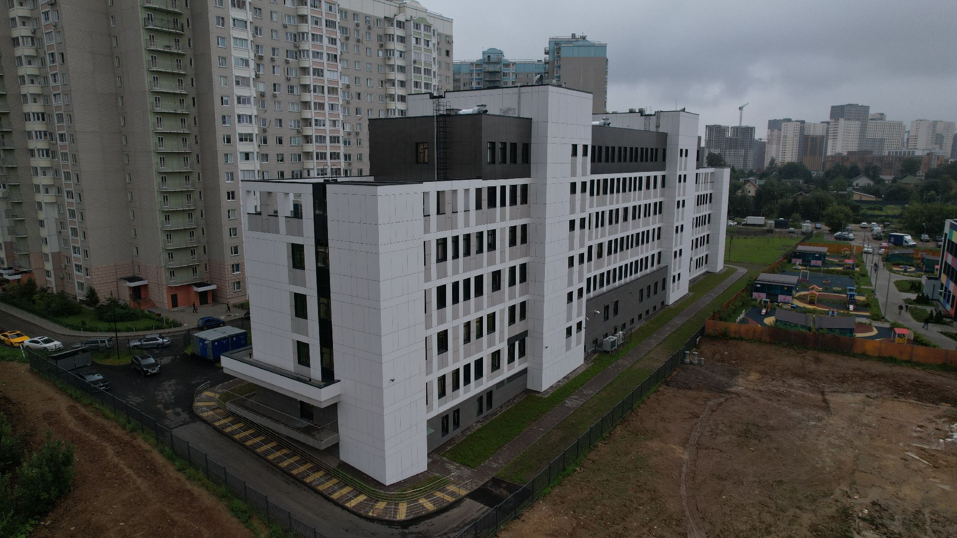 видео с коптера, поликлиника в видном, новая поликлиника, медицина видное,