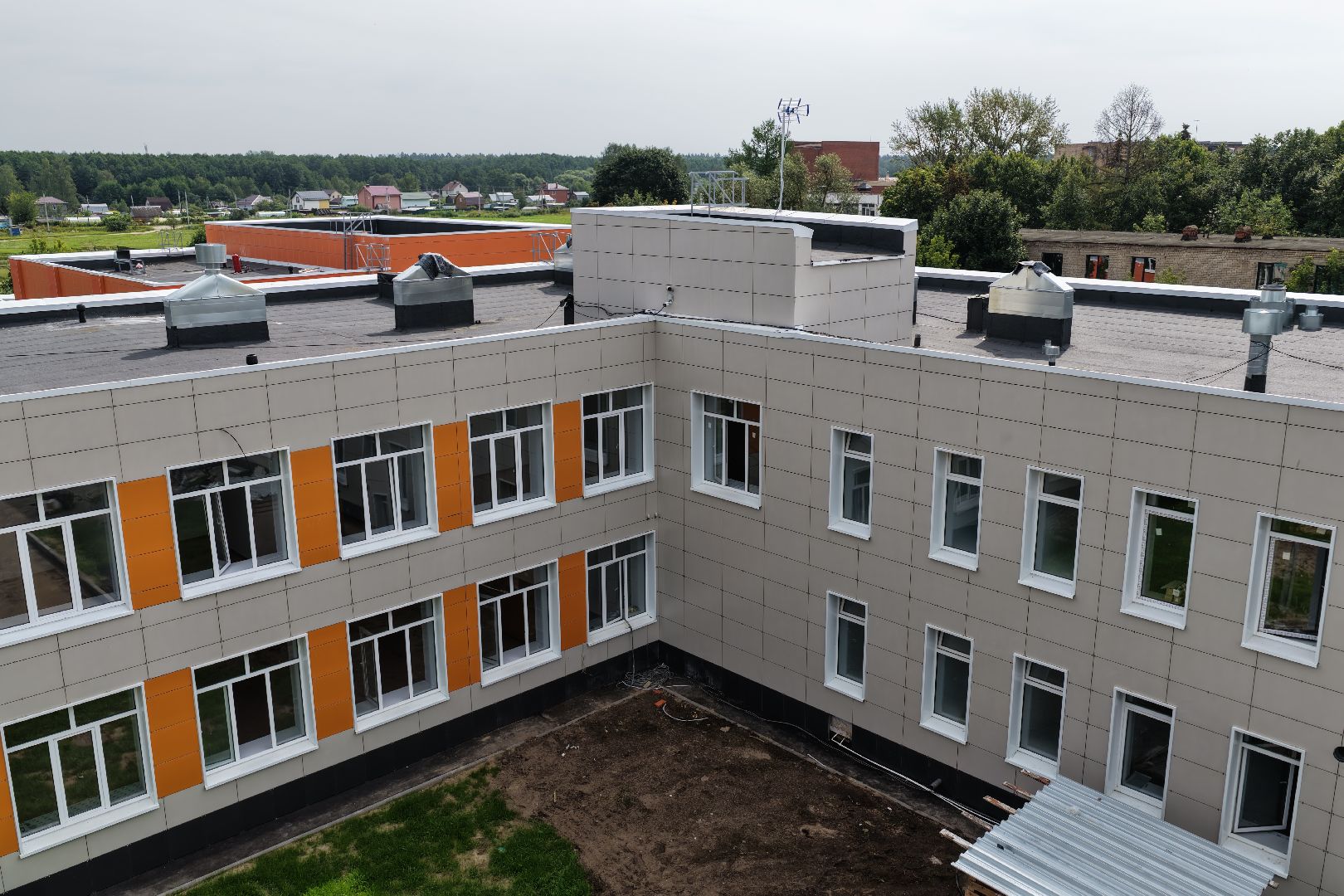 видео с коптера, школа малая дубна,