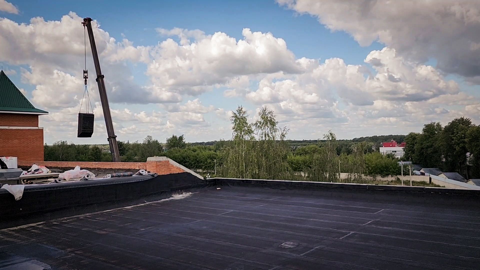 бронницы, ремонт кровли гимназии в бронницах, гимназия имени пушкина,  подготовка гимназии к новому учебному году ,