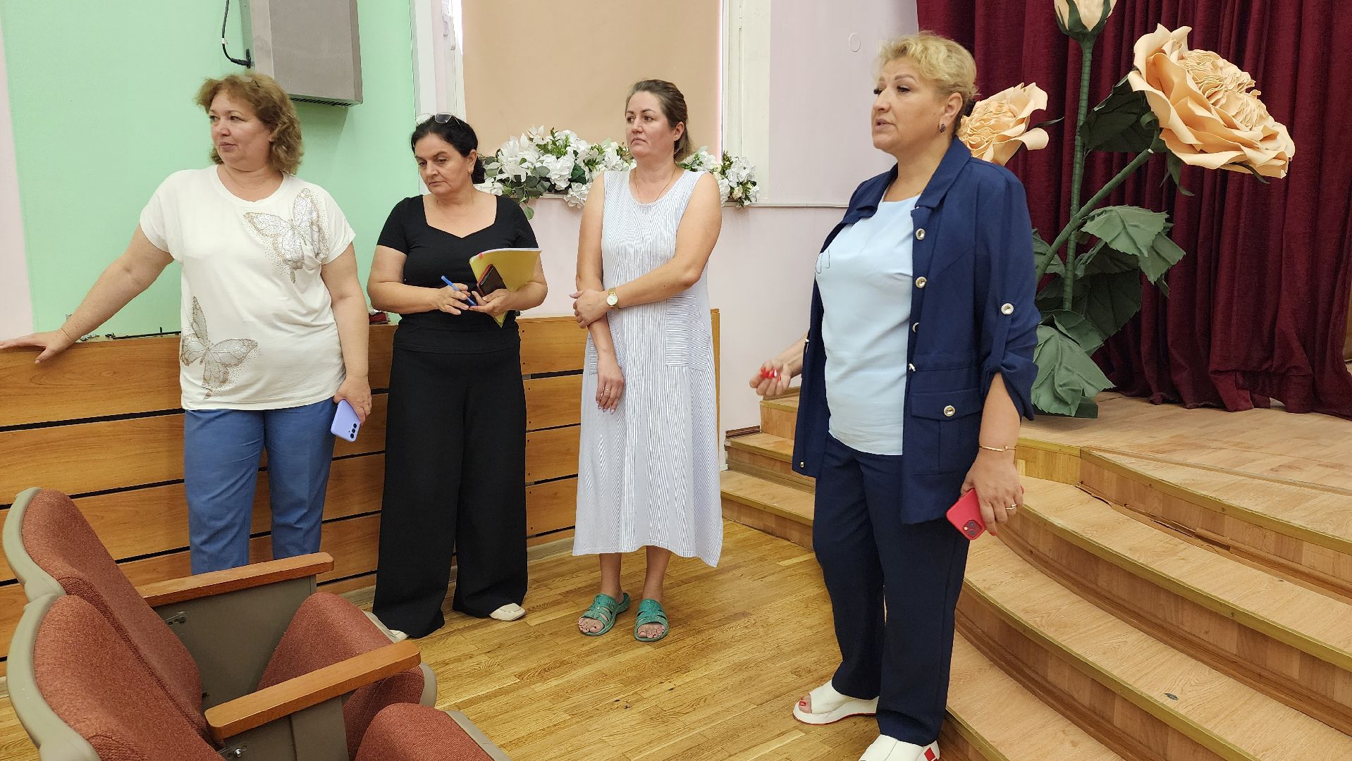 Школа, подготовка к 1 сентября, Лобня ,