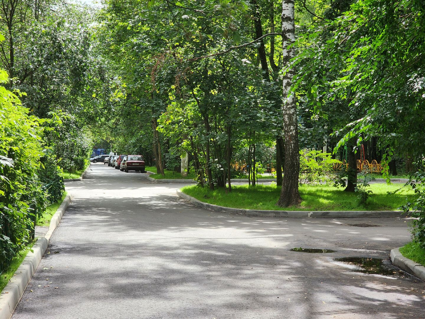 королёв, благоустройство , новые асфальт на толстого,