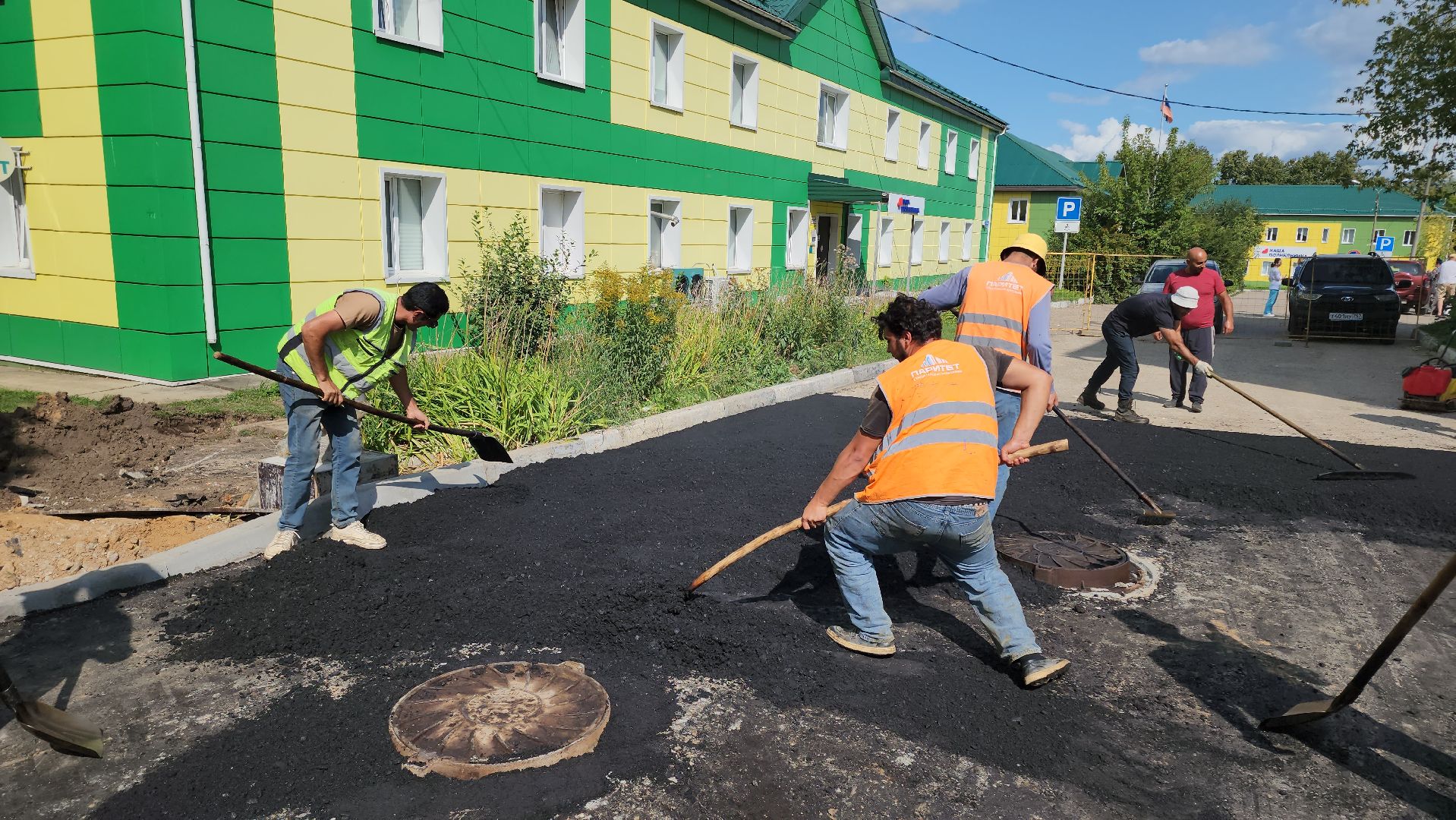 кашира, благоустройство, ремонт дорог, тротуары, поликлиниа,