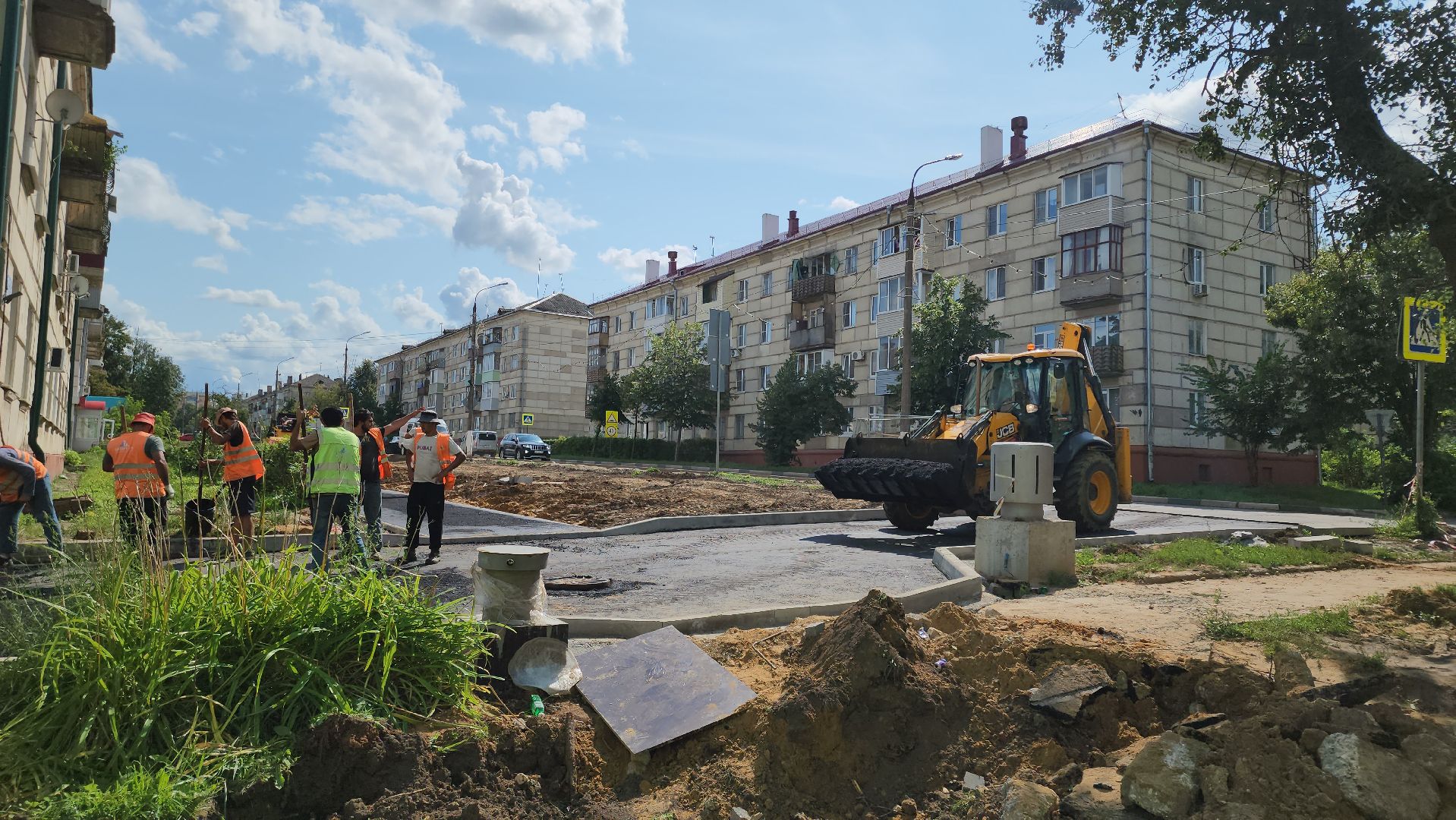 кашира, благоустройство, ремонт дорог, тротуары, поликлиниа,