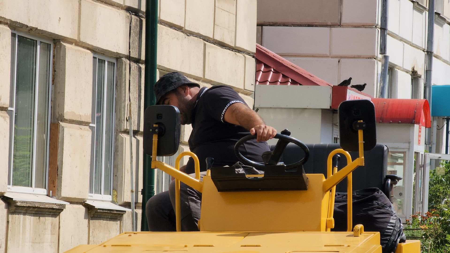 кашира, благоустройство, ремонт дорог, тротуары, поликлиниа,