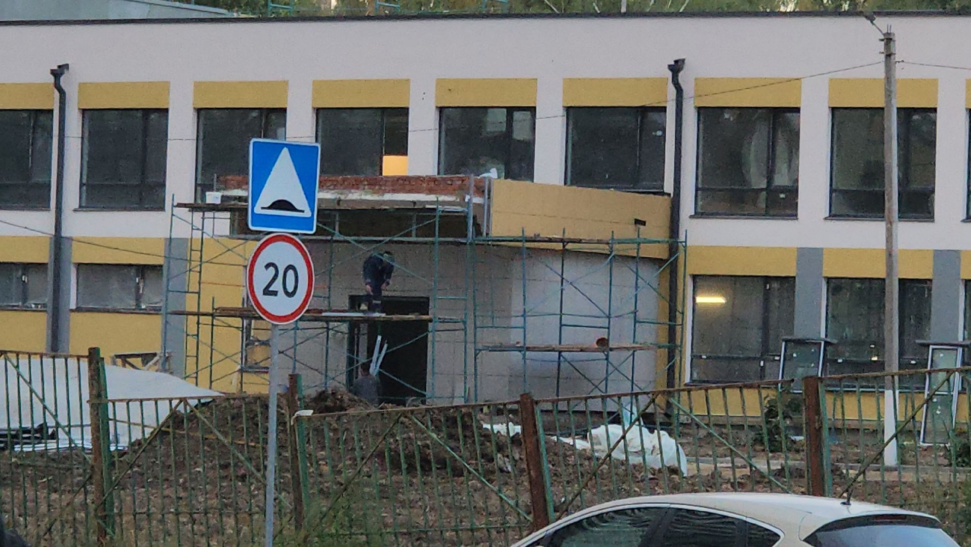 долгопрудный, школа 7, капитальный ремонт, жилой комплекс бригантина, заводской район, пристройка на 1300 мест, родительский комитет,