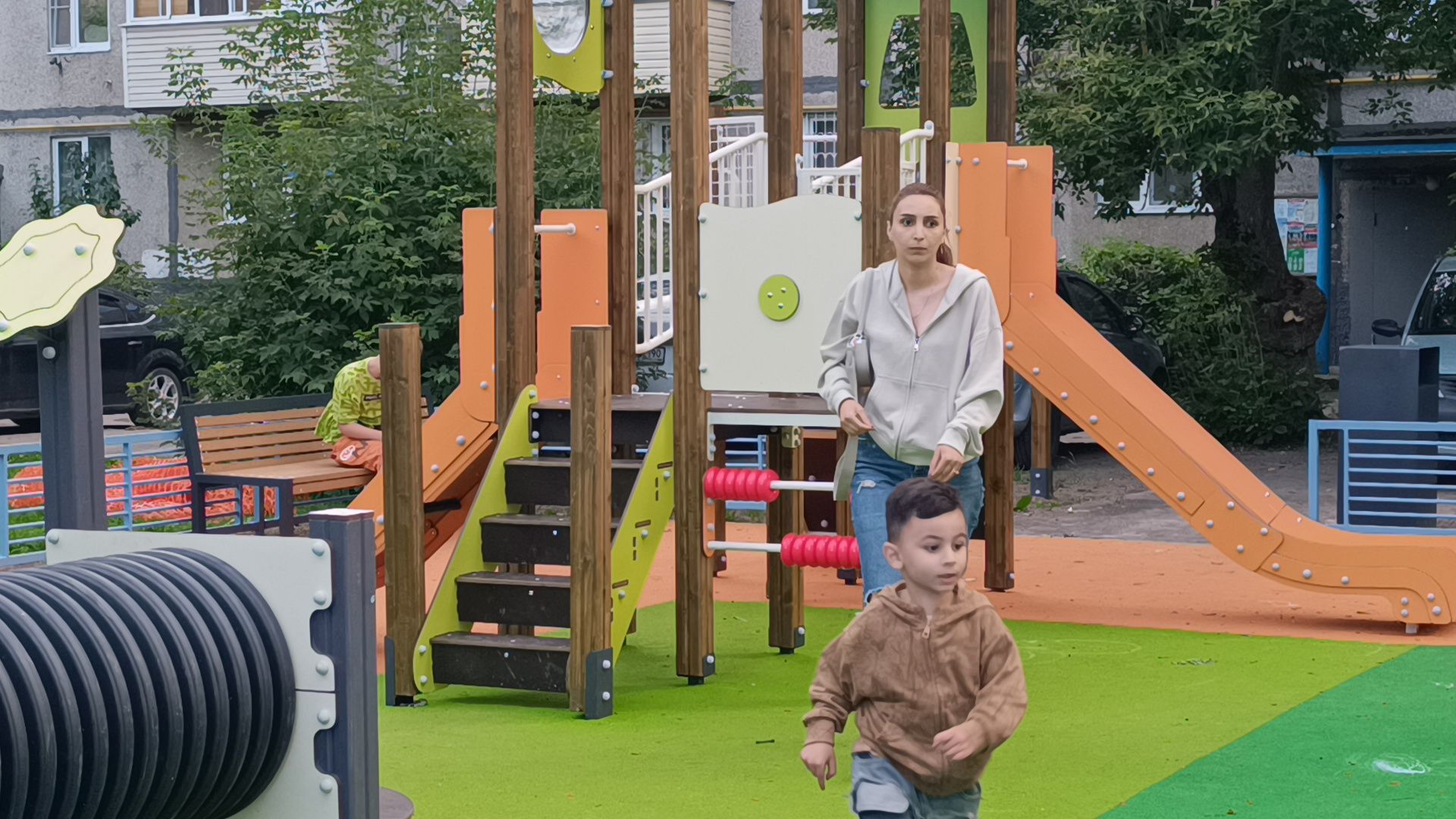 двор, лобня,детская  площадка,