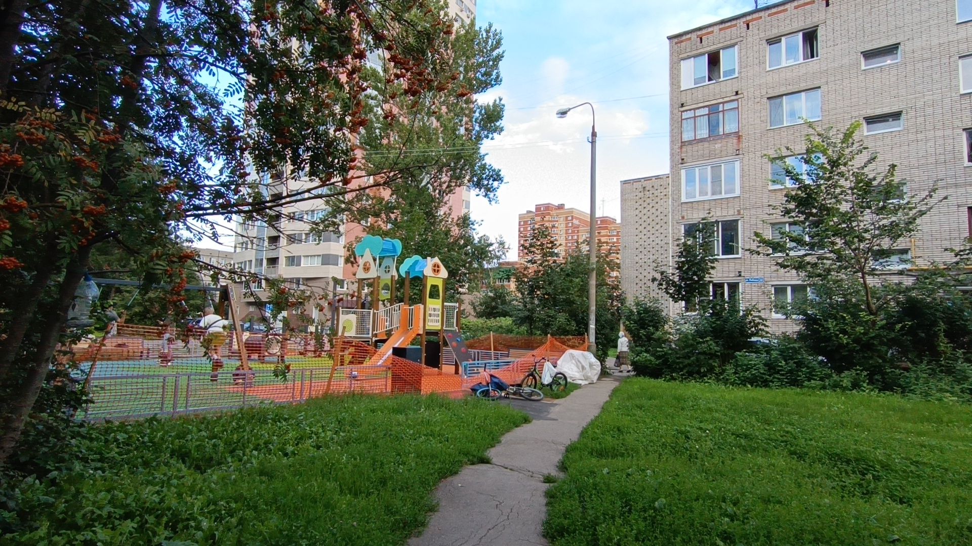 двор, лобня,детская  площадка,