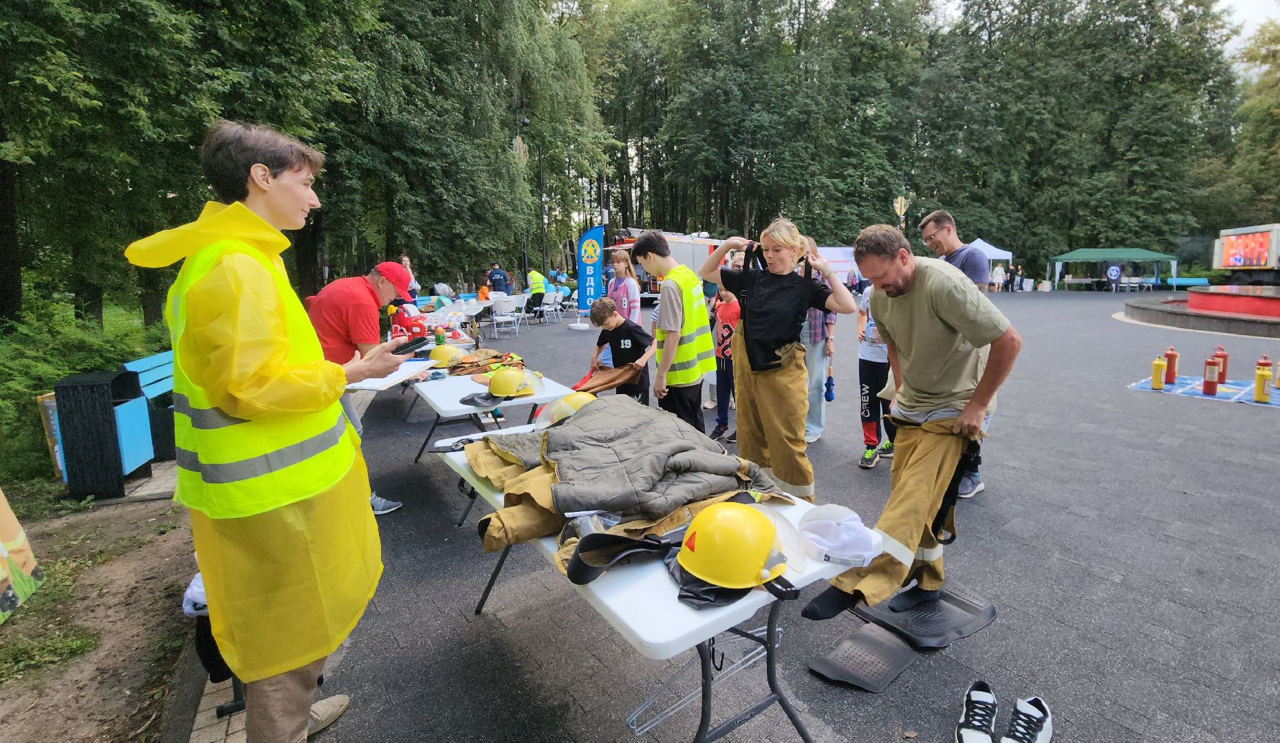 мытищи, парк мира, Всероссийский день физкультурника , спорт - это жизнь, пожарные, Фестиваль от пожарных ,